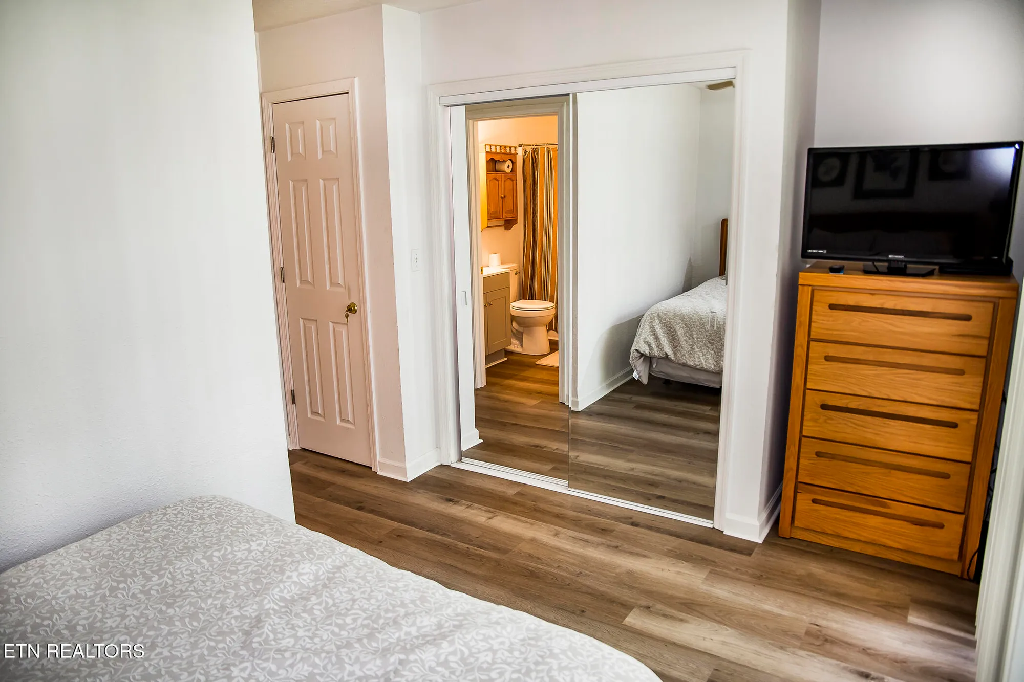 Property Slideshow image 24 of 36 | 46 wilshire heights dr, Crossville, TN, 38558