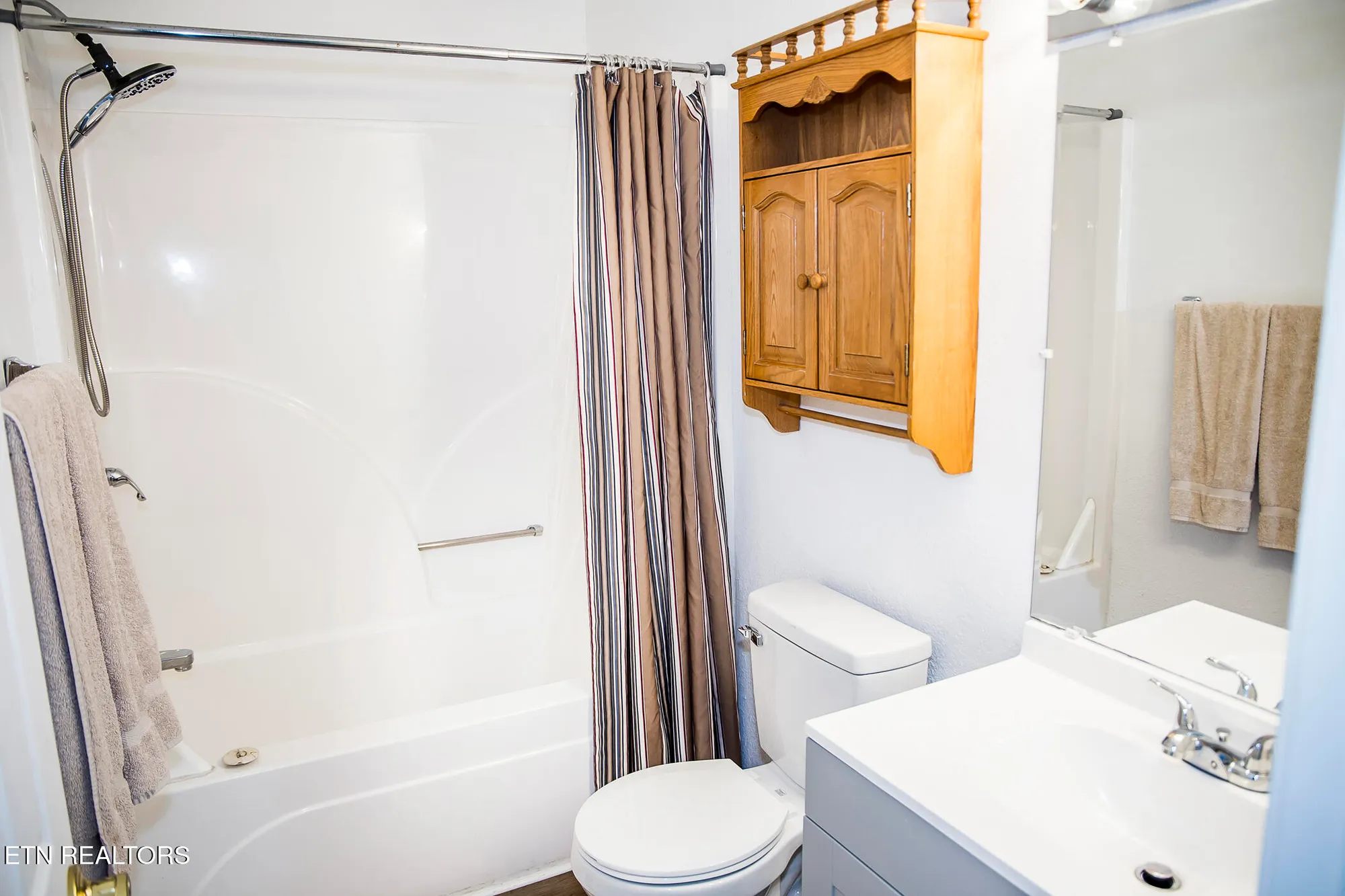 Property Slideshow image 27 of 36 | 46 wilshire heights dr, Crossville, TN, 38558