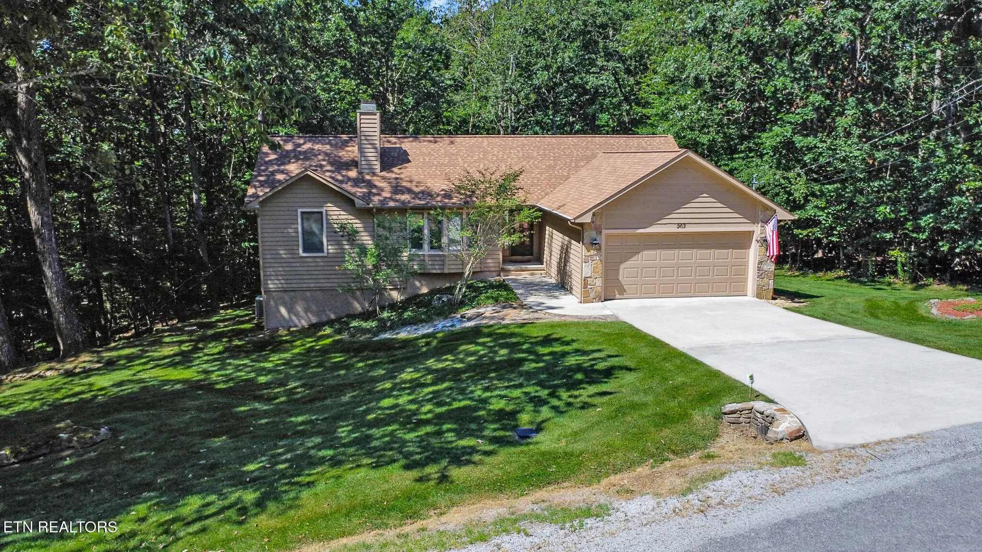 Property Slideshow image 48 of 54 | 207 overlook ln, Crossville, TN, 38558