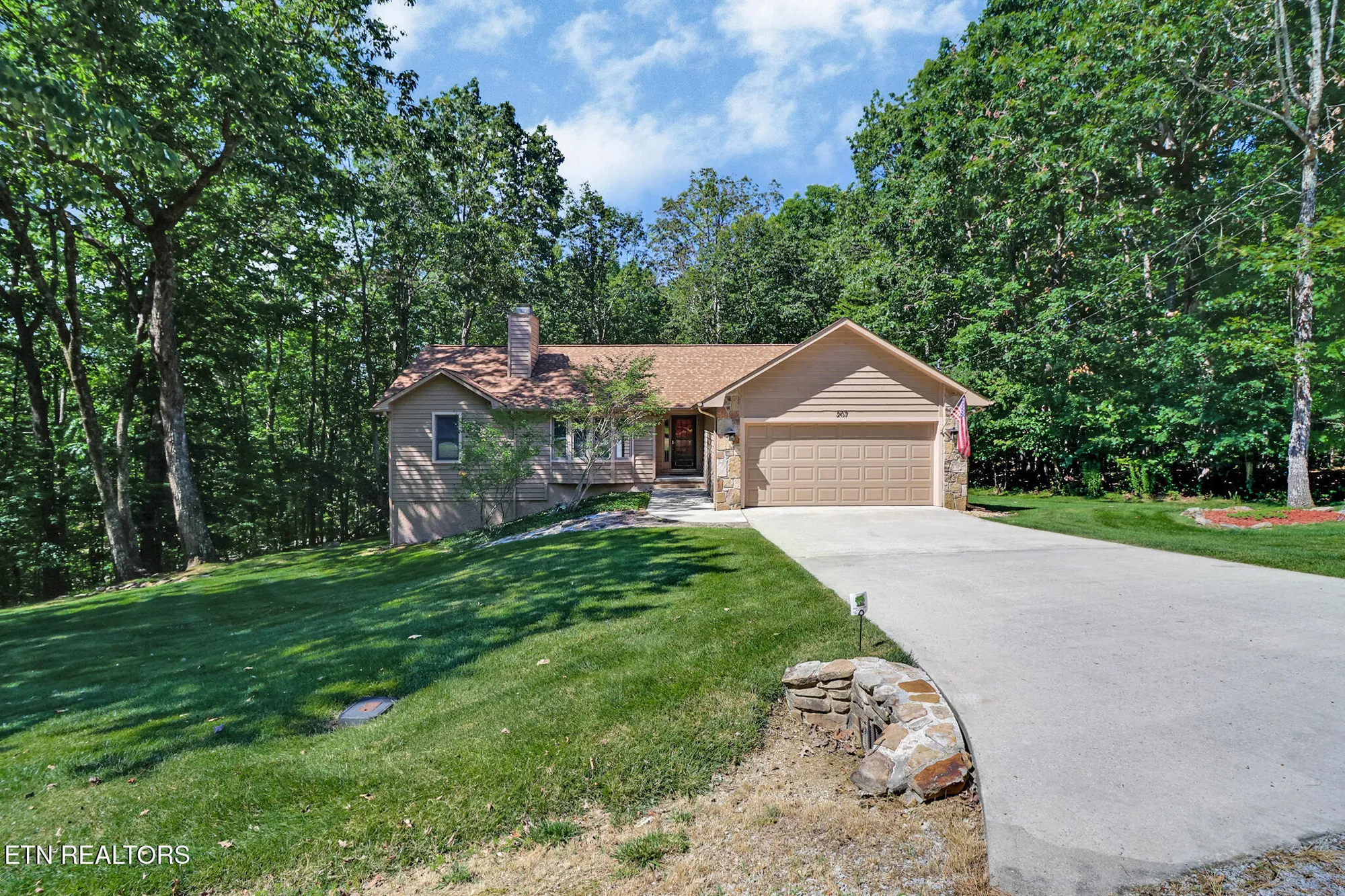 Property Slideshow image 50 of 54 | 207 overlook ln, Crossville, TN, 38558