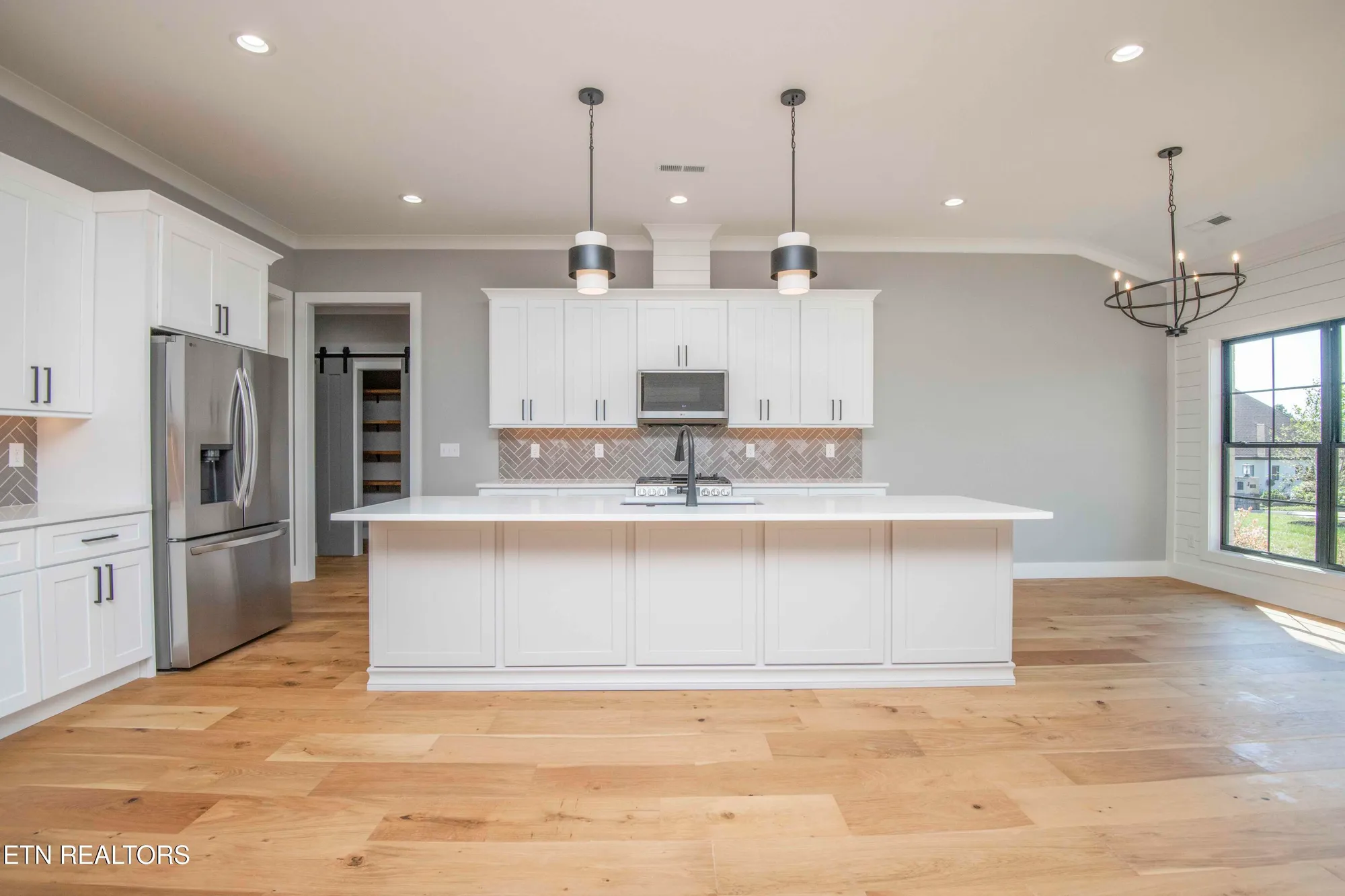 Property Slideshow image 6 of 39 | 256 watercrest dr, Vonore, TN, 37885