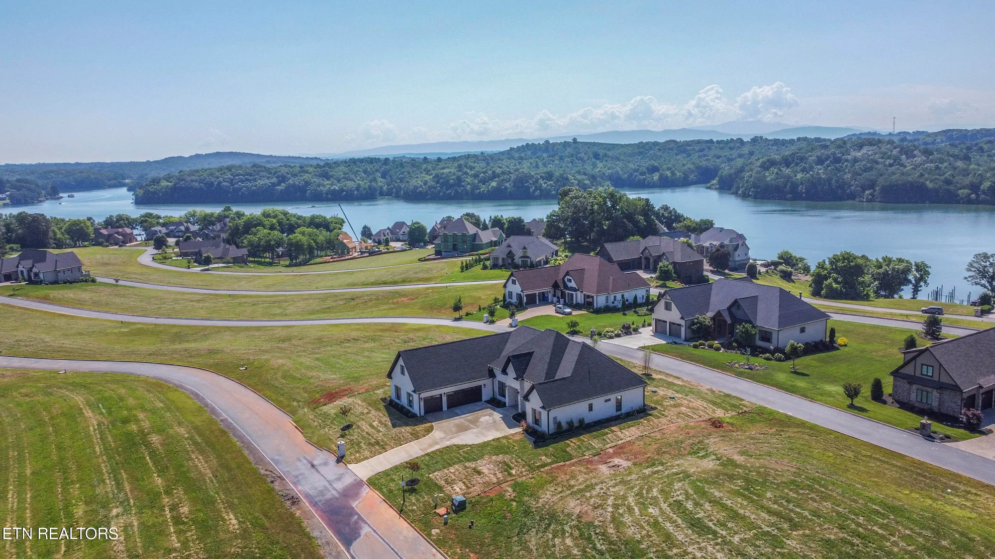 Property Slideshow image 36 of 39 | 256 watercrest dr, Vonore, TN, 37885