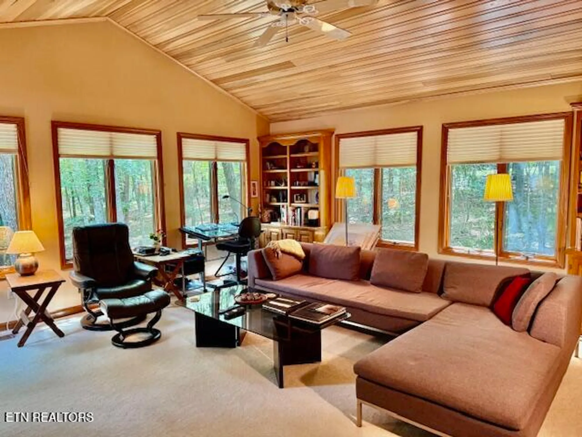 Property Slideshow image 28 of 51 | 128 cathedral dr, Crossville, TN, 38558