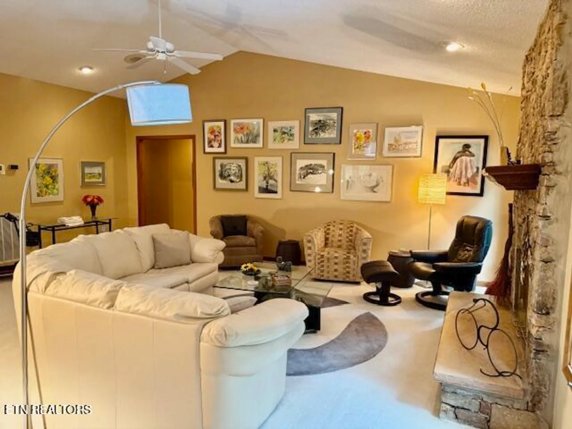 Property Slideshow image 7 of 51 | 128 cathedral dr, Crossville, TN, 38558