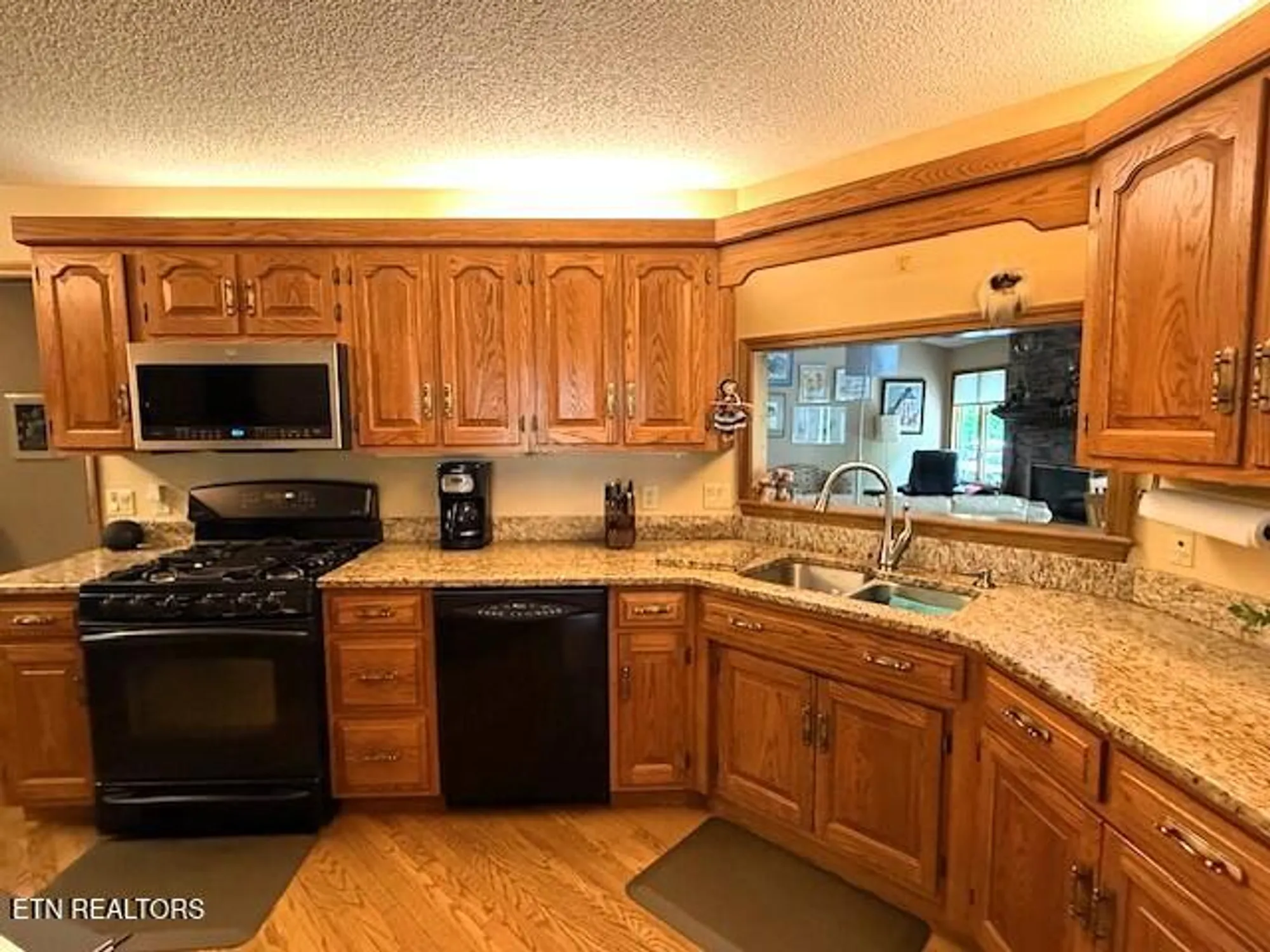 Property Slideshow image 11 of 51 | 128 cathedral dr, Crossville, TN, 38558