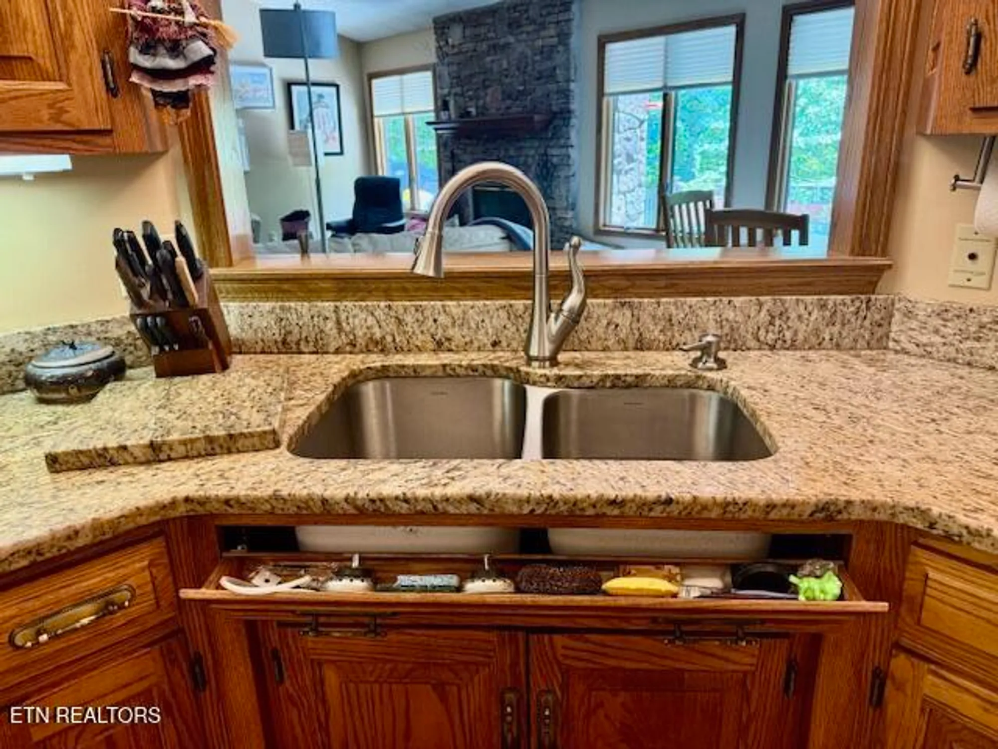 Property Slideshow image 17 of 51 | 128 cathedral dr, Crossville, TN, 38558