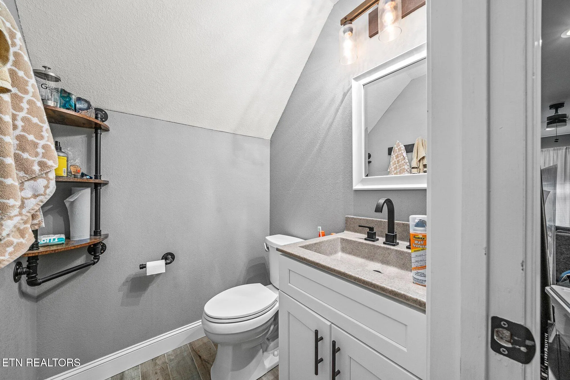 Property Slideshow image 21 of 27 | 120 kenwood dr, Crossville, TN, 38558