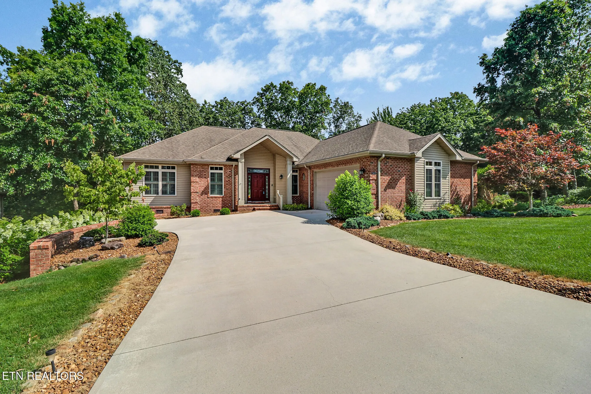 Property Slideshow image 4 of 63 | 124 lynhurst dr, Crossville, TN, 38558