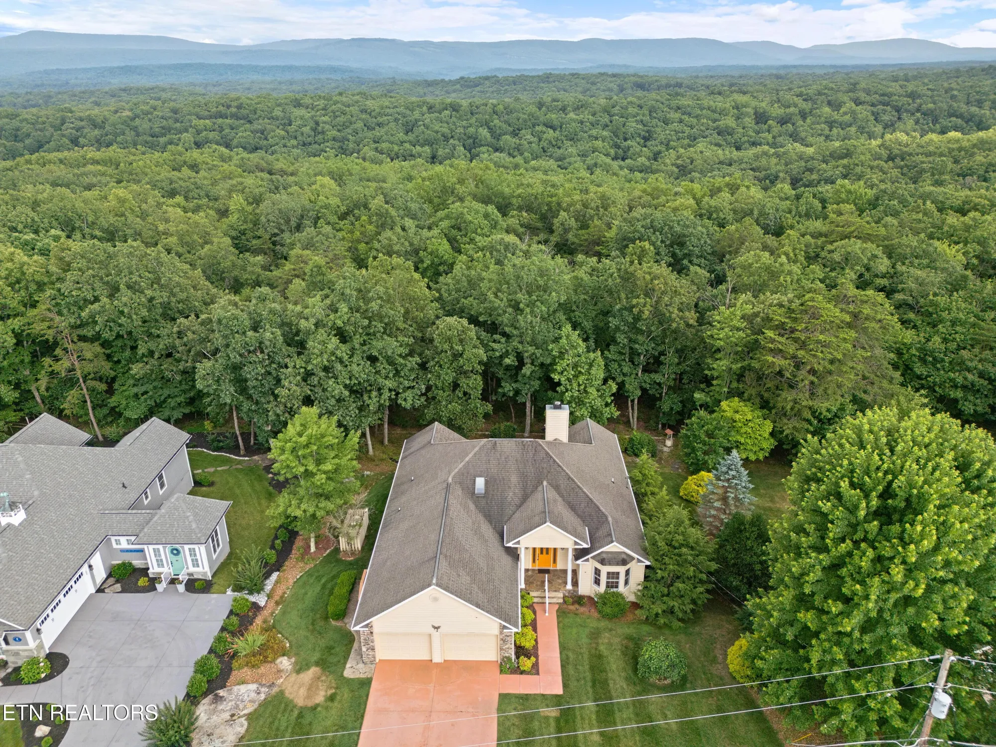 Property Slideshow image 7 of 50 | 156 mountain view dr, Crossville, TN, 38558