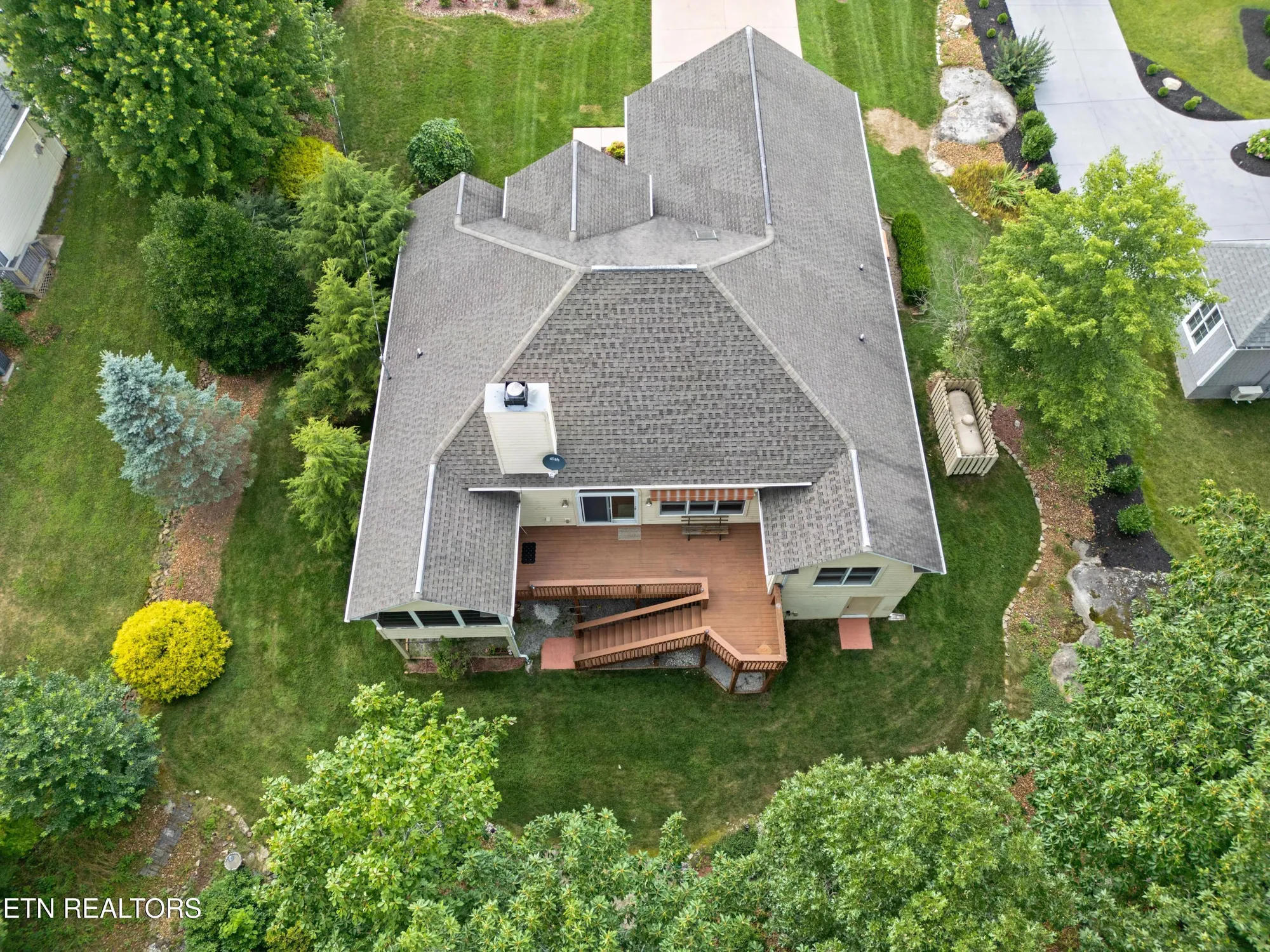 Property Slideshow image 10 of 50 | 156 mountain view dr, Crossville, TN, 38558