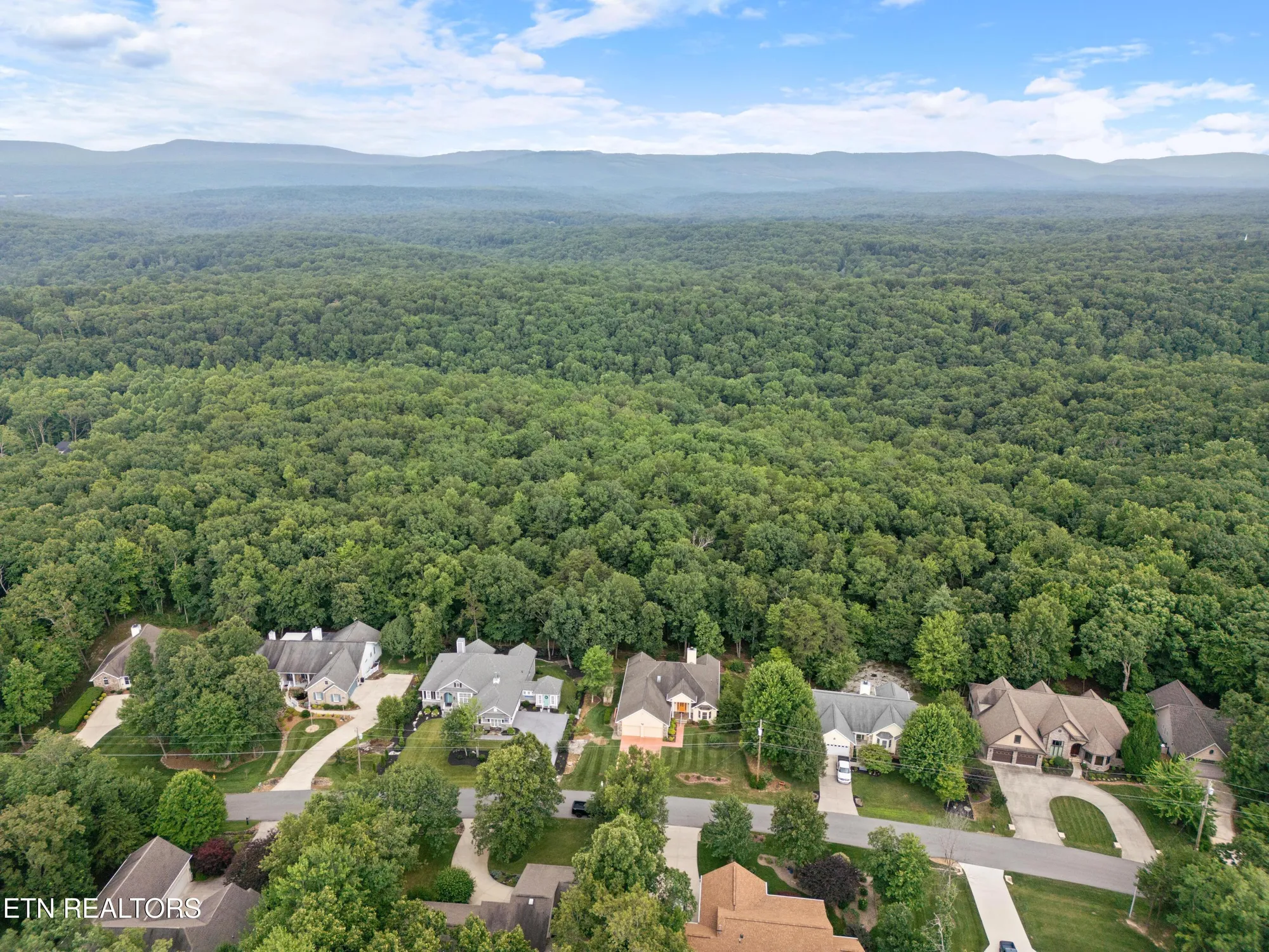 Property Slideshow image 12 of 50 | 156 mountain view dr, Crossville, TN, 38558