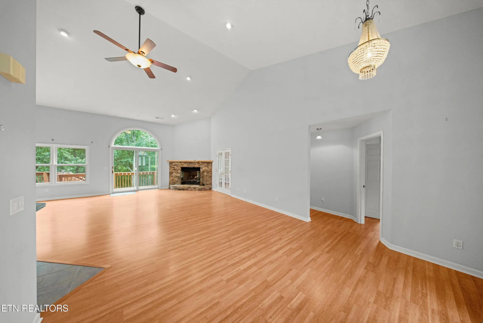 Property Slideshow image 15 of 50 | 156 mountain view dr, Crossville, TN, 38558