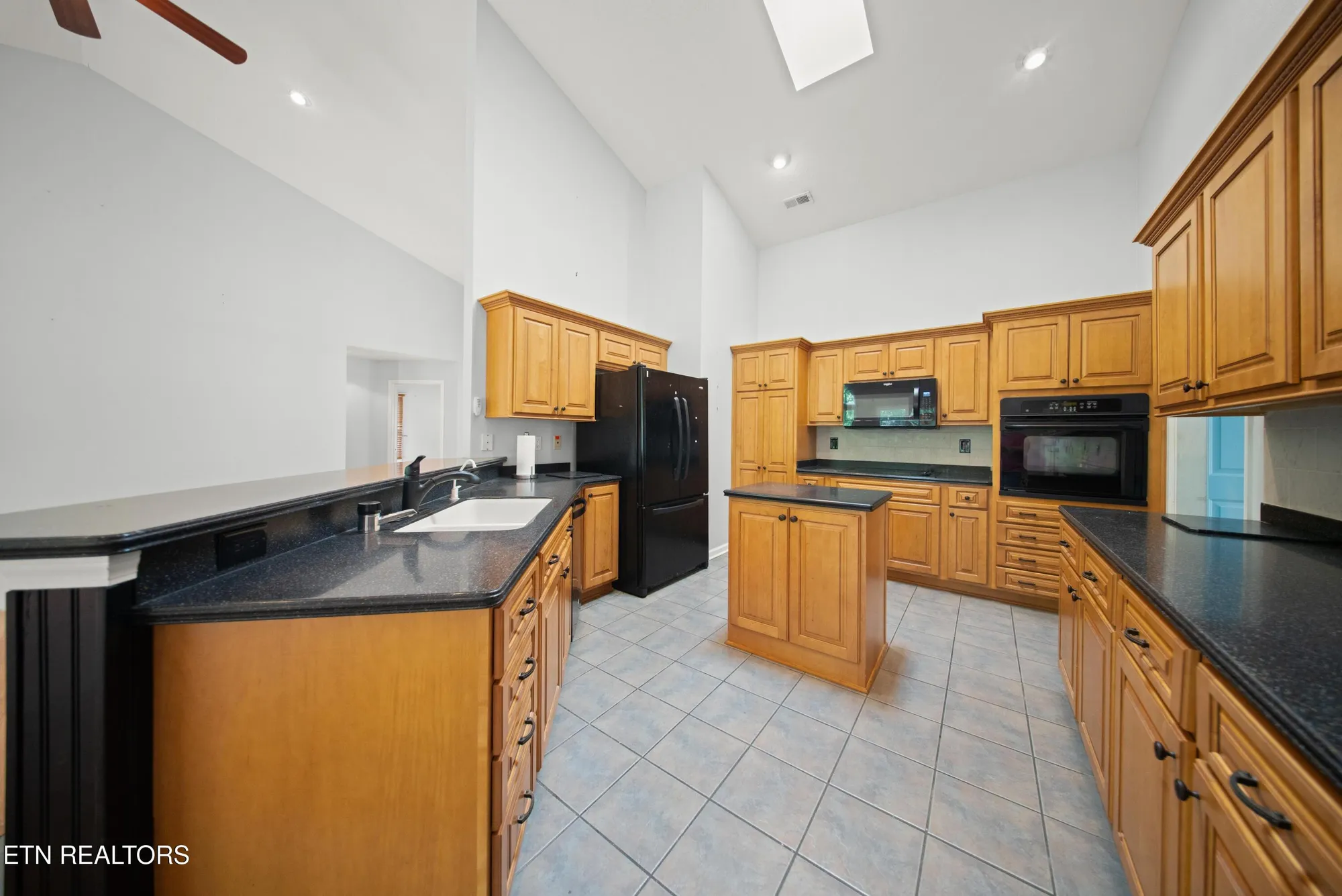 Property Slideshow image 22 of 50 | 156 mountain view dr, Crossville, TN, 38558