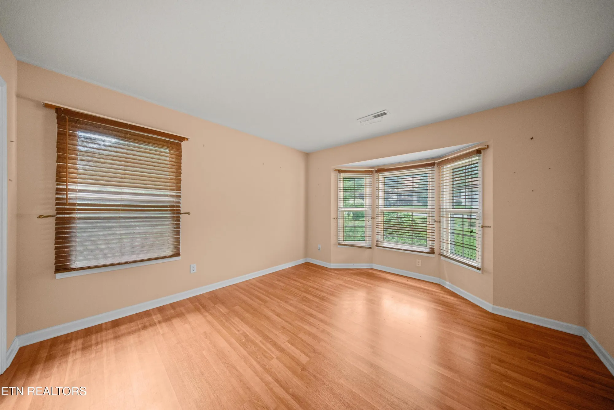 Property Slideshow image 28 of 50 | 156 mountain view dr, Crossville, TN, 38558