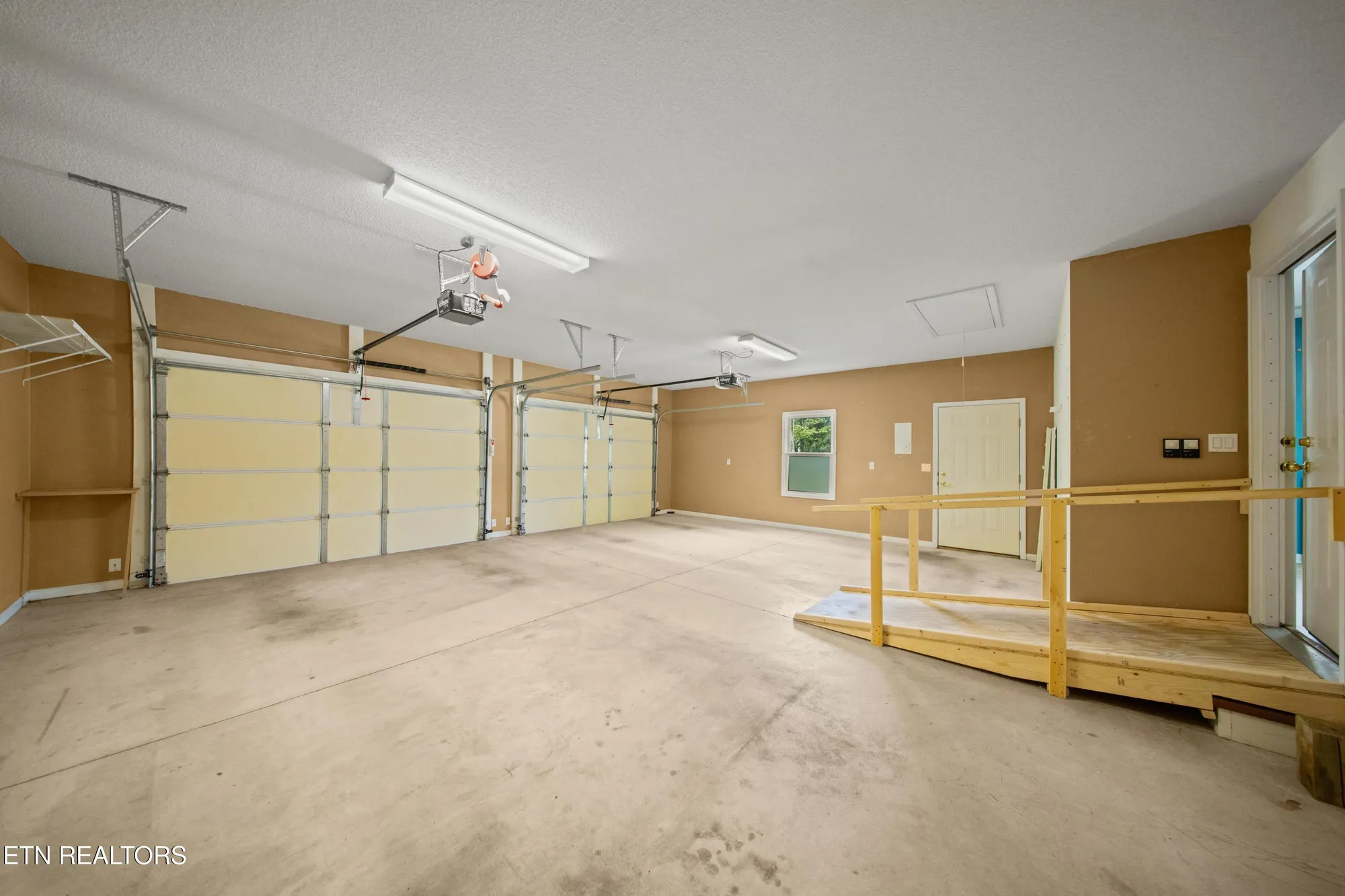 Property Slideshow image 45 of 50 | 156 mountain view dr, Crossville, TN, 38558