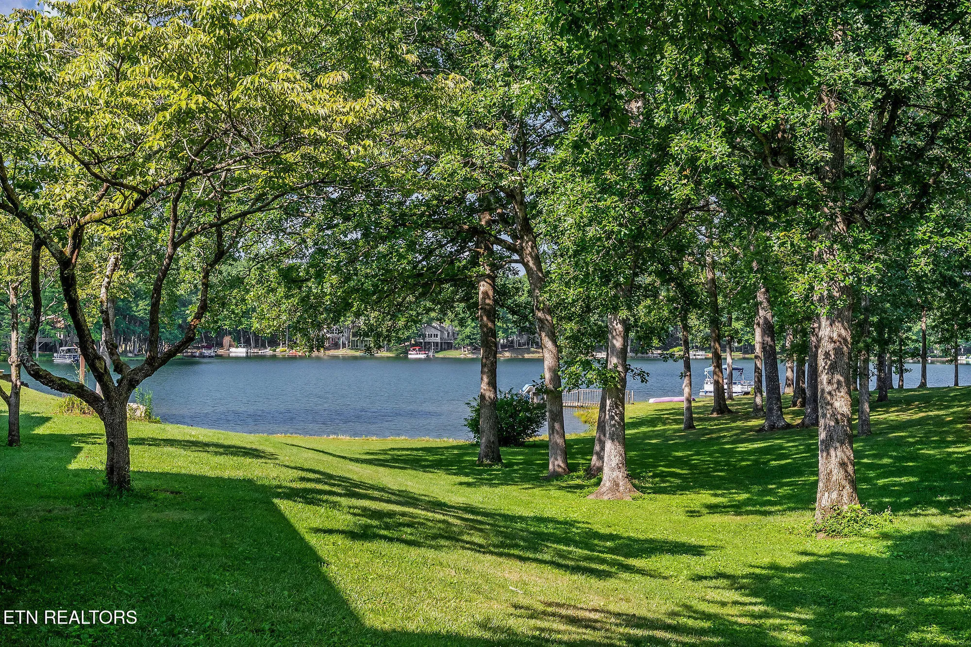 Property Slideshow image 31 of 44 | 38 lakeshore ln 47, Crossville, TN, 38558