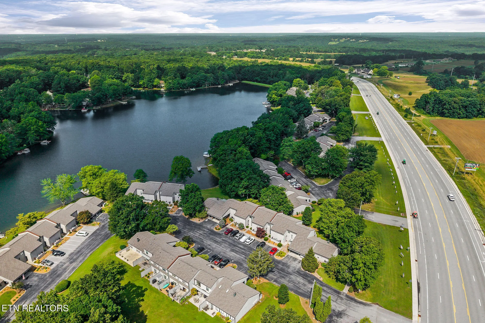 Property Slideshow image 34 of 44 | 38 lakeshore ln 47, Crossville, TN, 38558