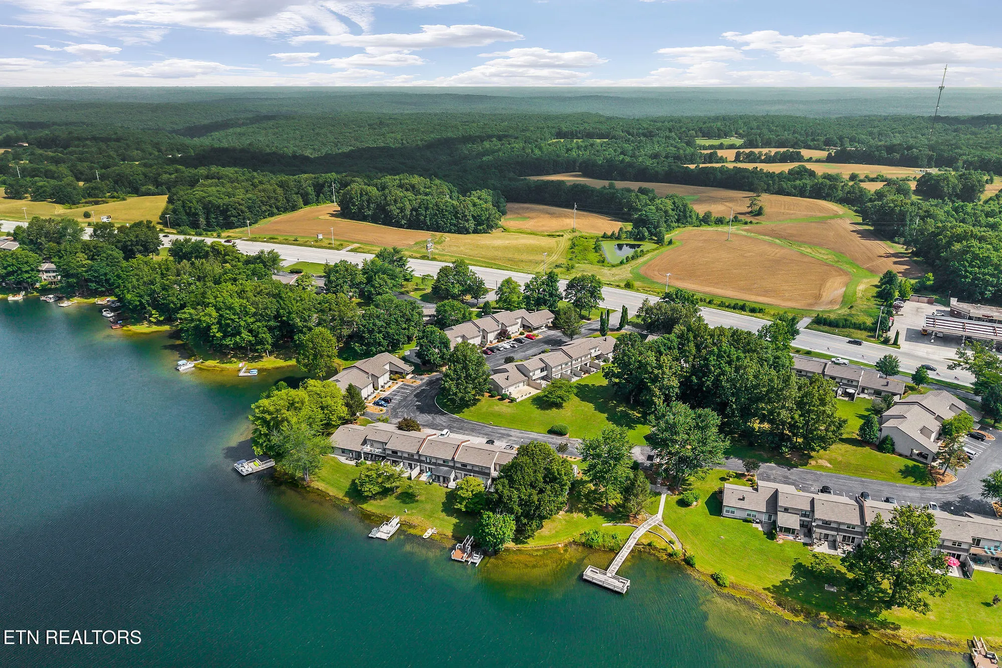 Property Slideshow image 40 of 44 | 38 lakeshore ln 47, Crossville, TN, 38558