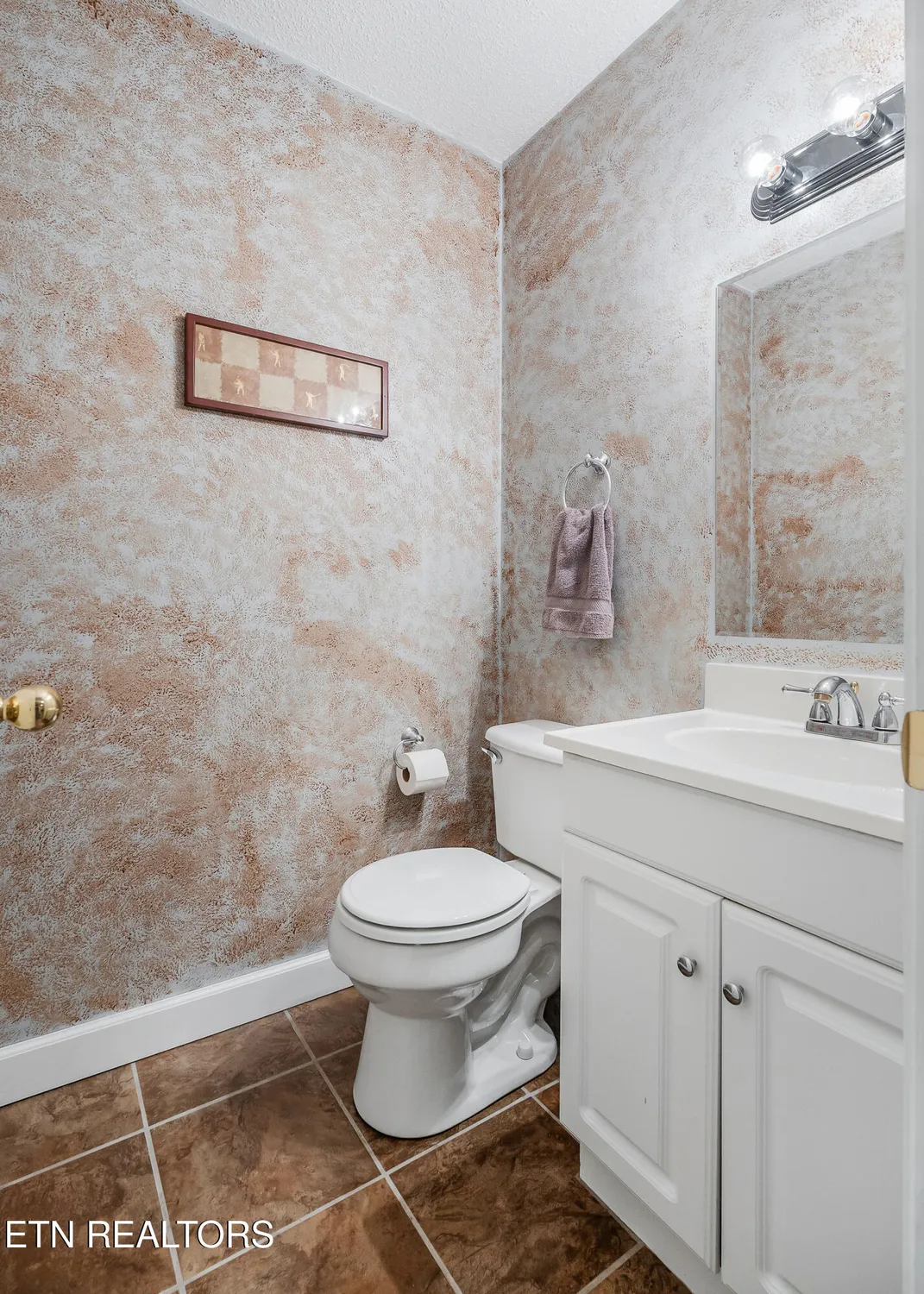 Property Slideshow image 16 of 44 | 38 lakeshore ln 47, Crossville, TN, 38558