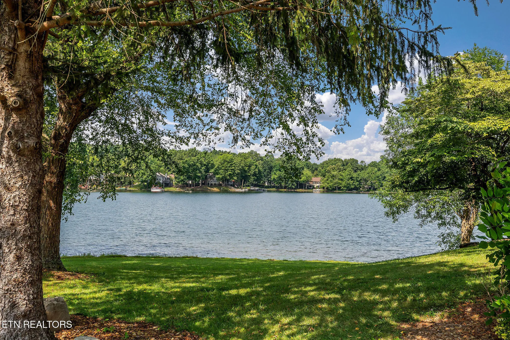 Property Slideshow image 32 of 44 | 38 lakeshore ln 47, Crossville, TN, 38558