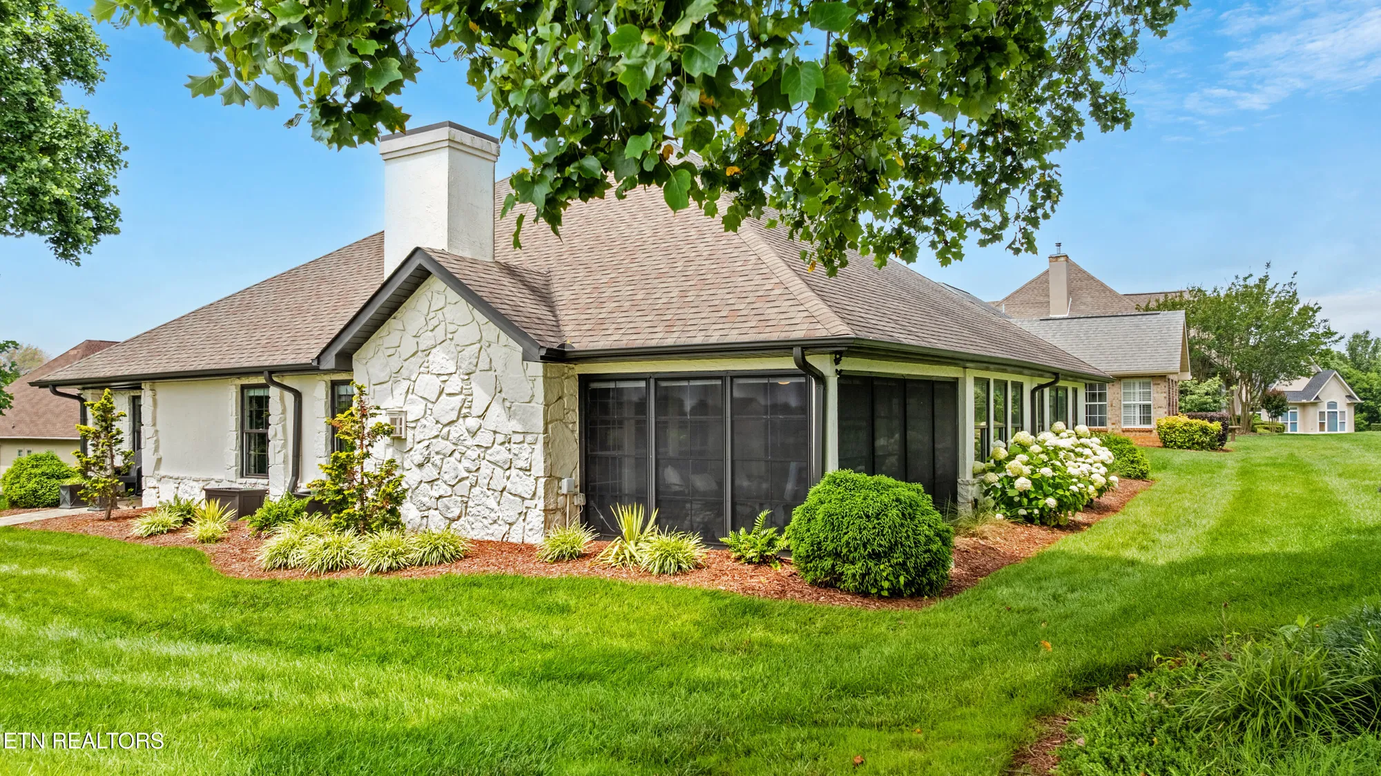 Property Slideshow image 2 of 38 | 112 heron ct, Vonore, TN, 37885