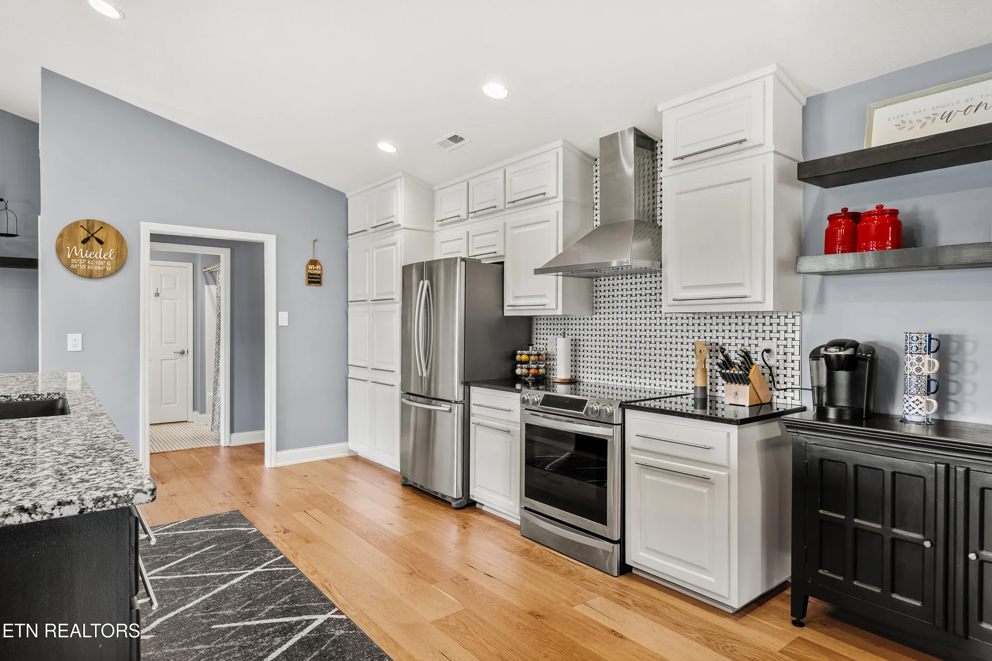 Property Slideshow image 19 of 38 | 112 heron ct, Vonore, TN, 37885