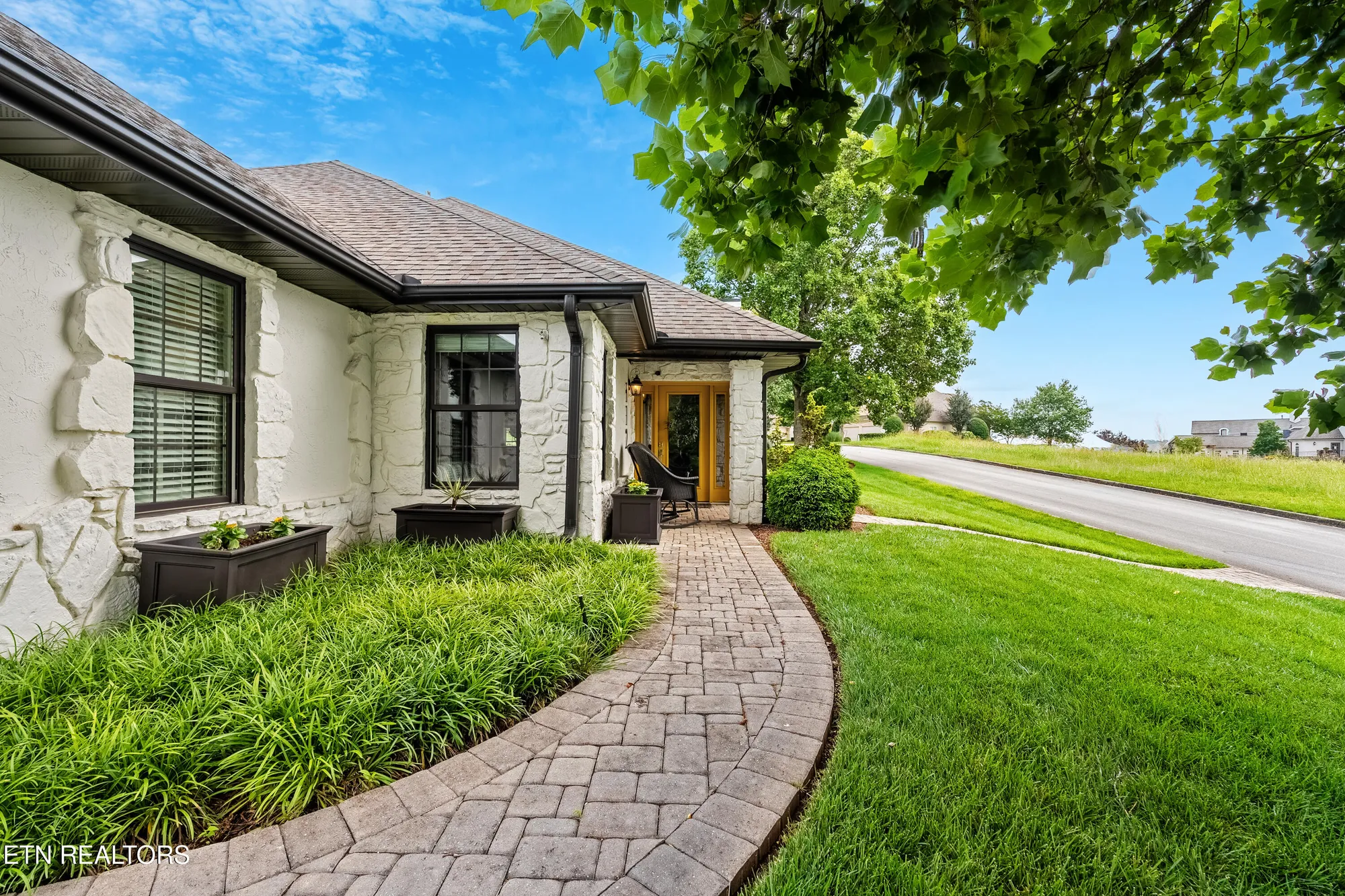 Property Slideshow image 6 of 38 | 112 heron ct, Vonore, TN, 37885