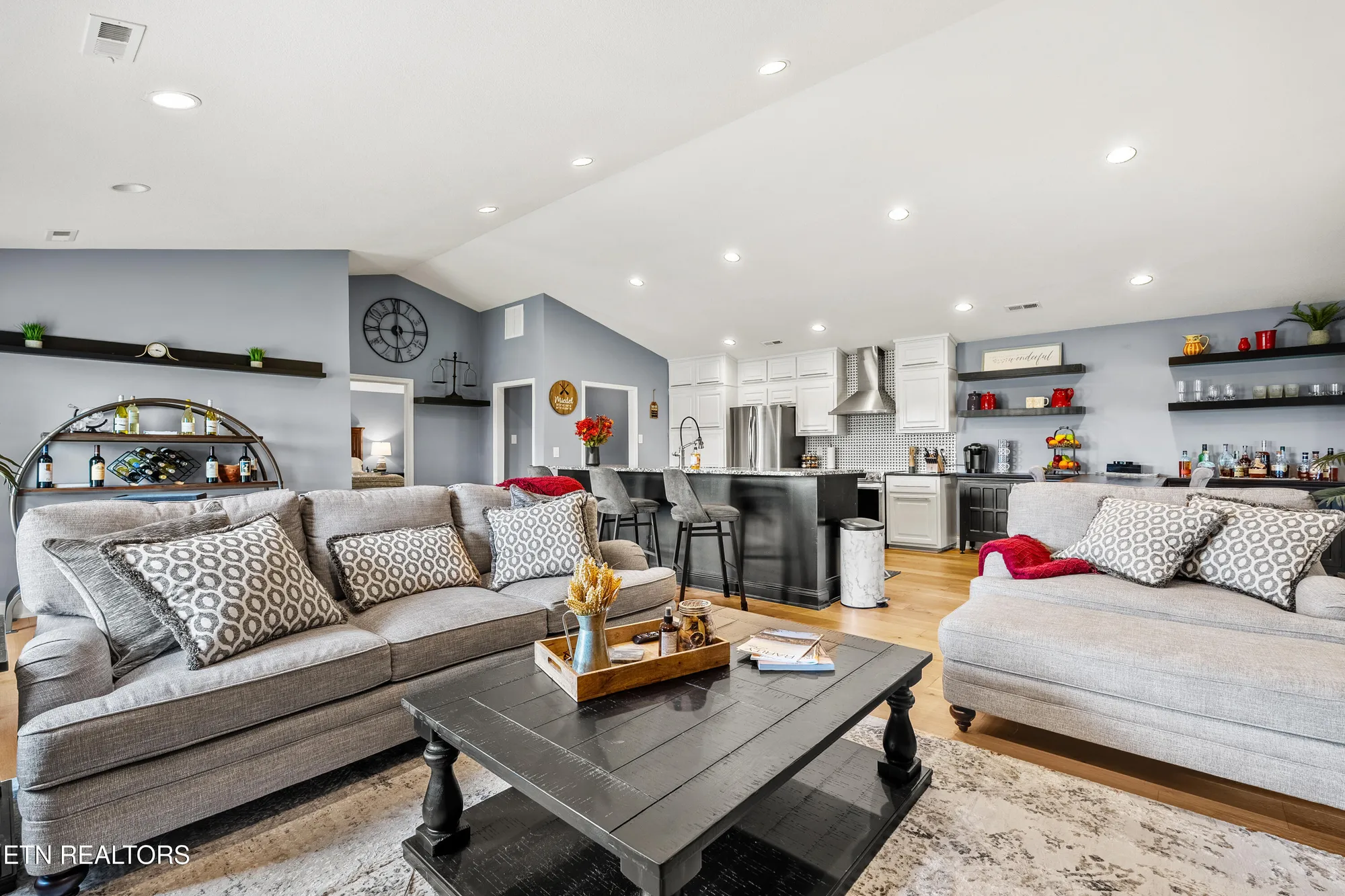 Property Slideshow image 13 of 38 | 112 heron ct, Vonore, TN, 37885