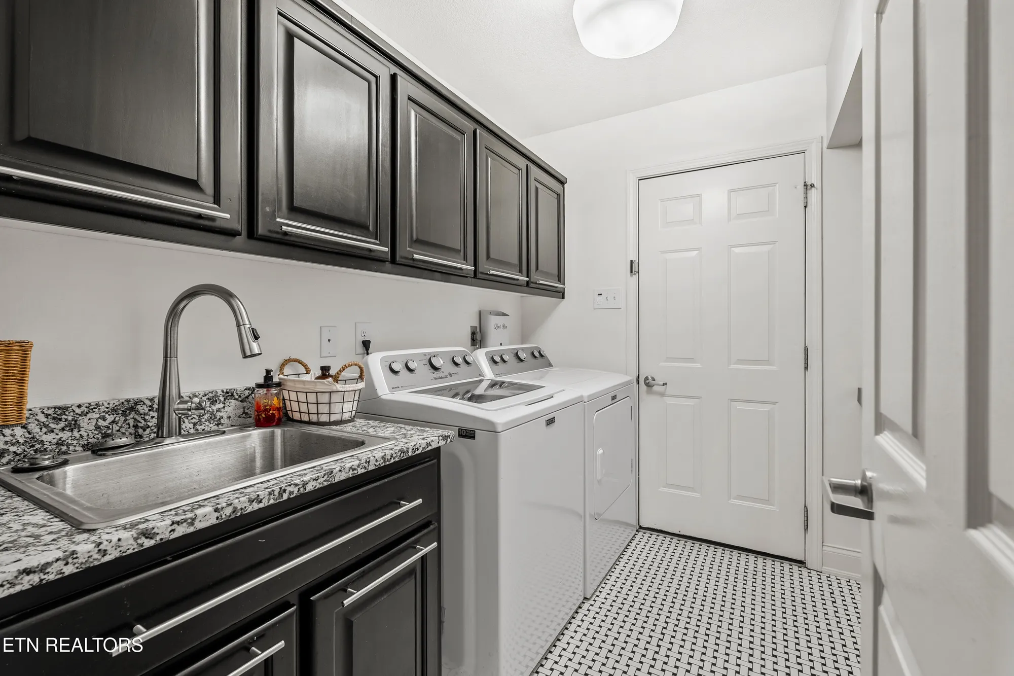 Property Slideshow image 36 of 38 | 112 heron ct, Vonore, TN, 37885