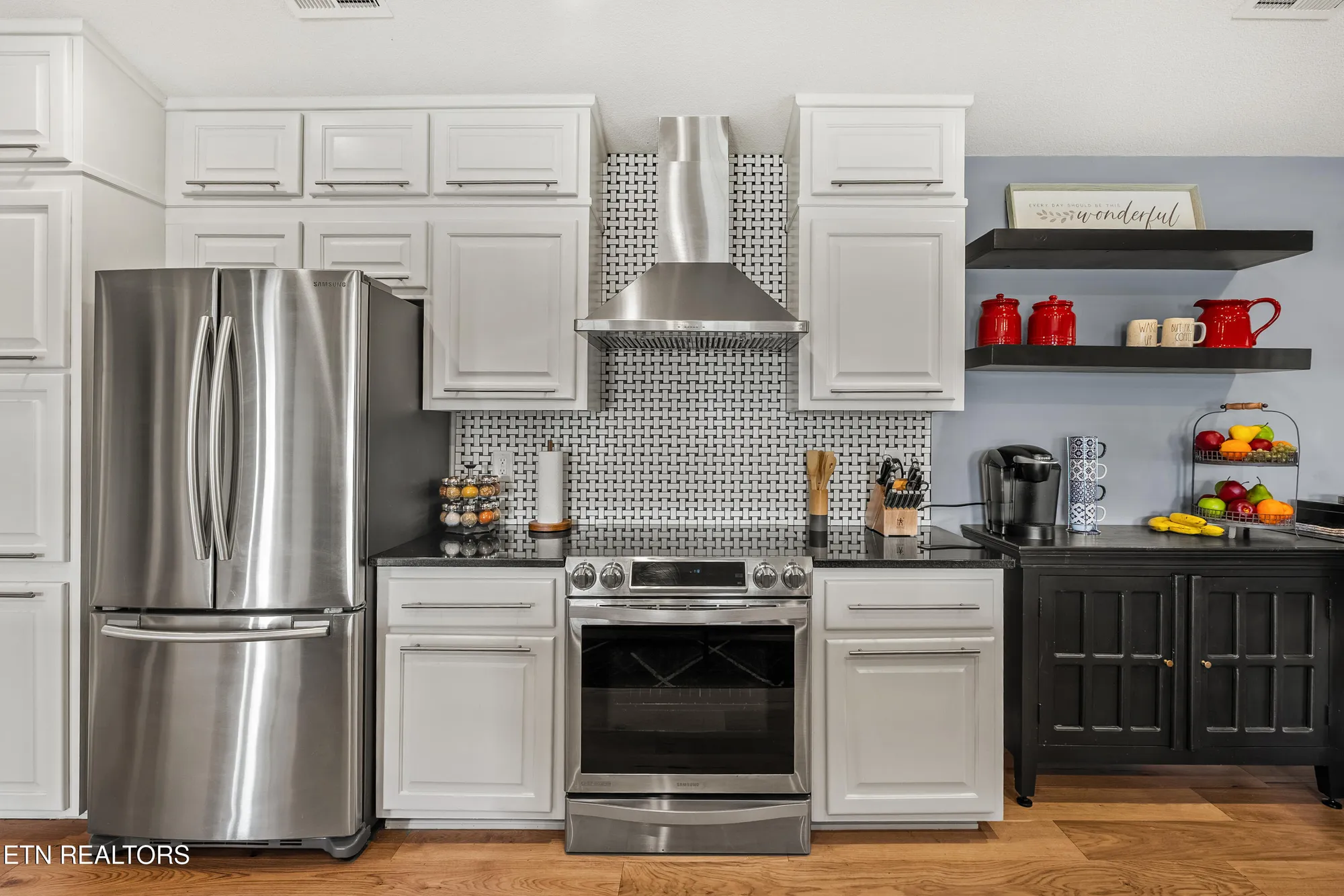 Property Slideshow image 20 of 38 | 112 heron ct, Vonore, TN, 37885