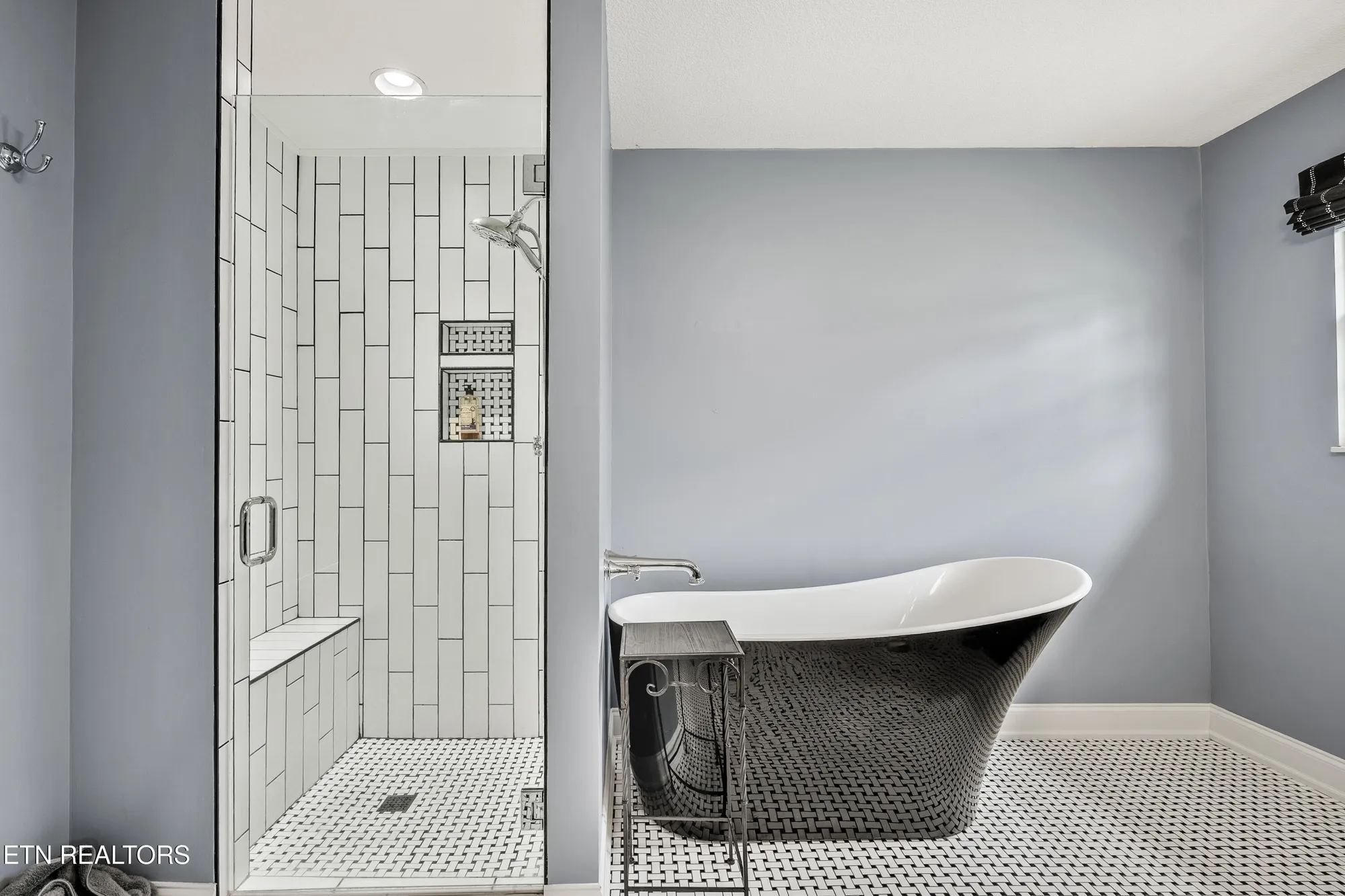 Property Slideshow image 26 of 38 | 112 heron ct, Vonore, TN, 37885