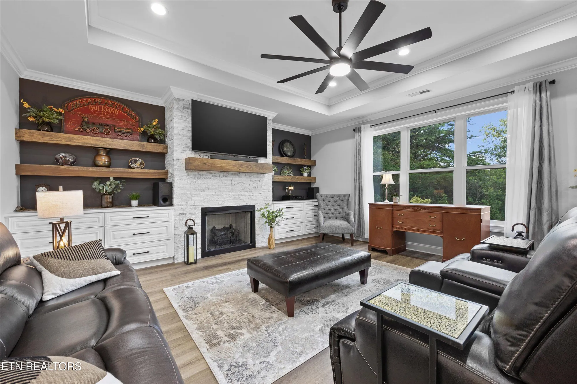 Property Slideshow image 13 of 38 | 126 elokwa way, Loudon, TN, 37774