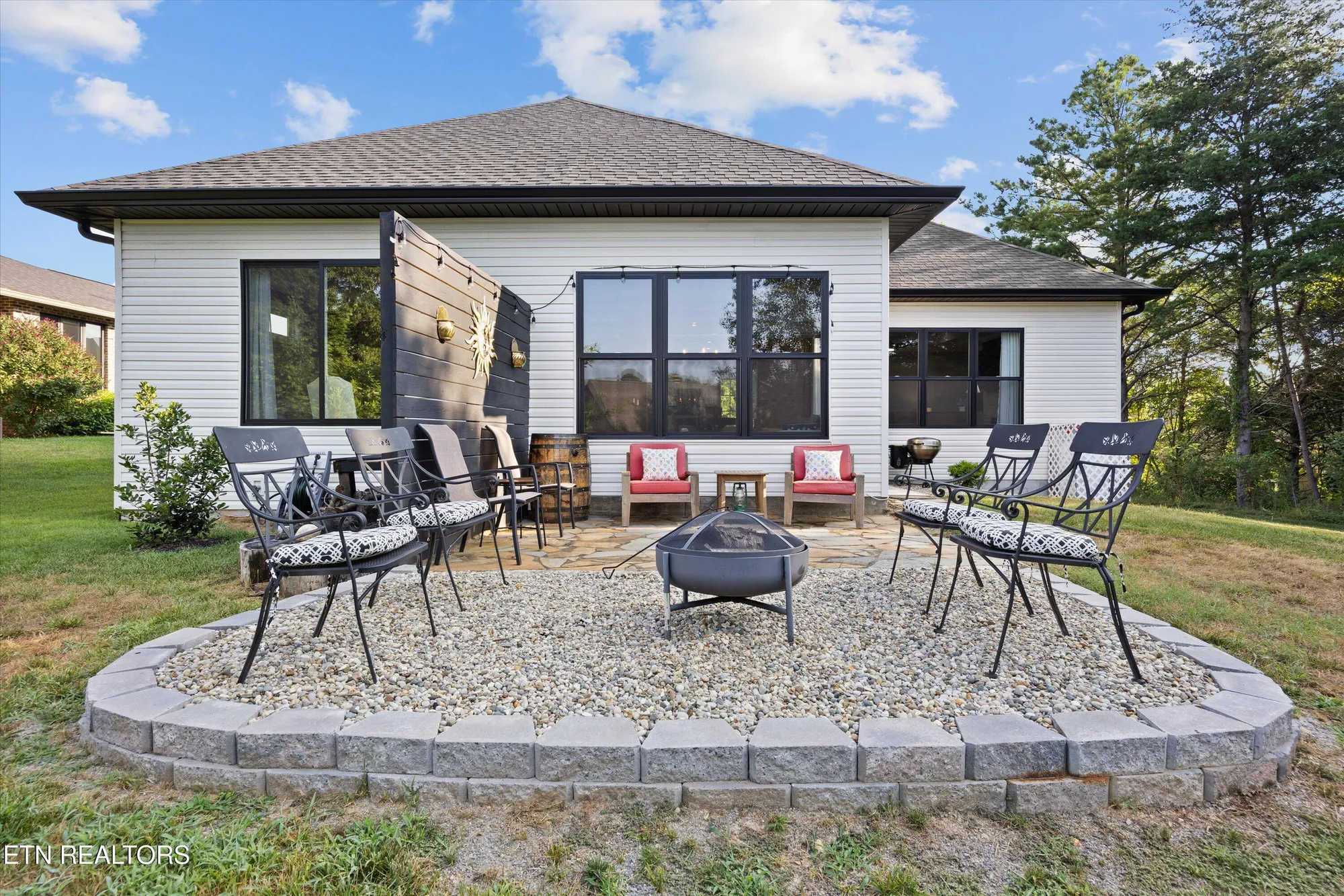 Property Slideshow image 28 of 38 | 126 elokwa way, Loudon, TN, 37774