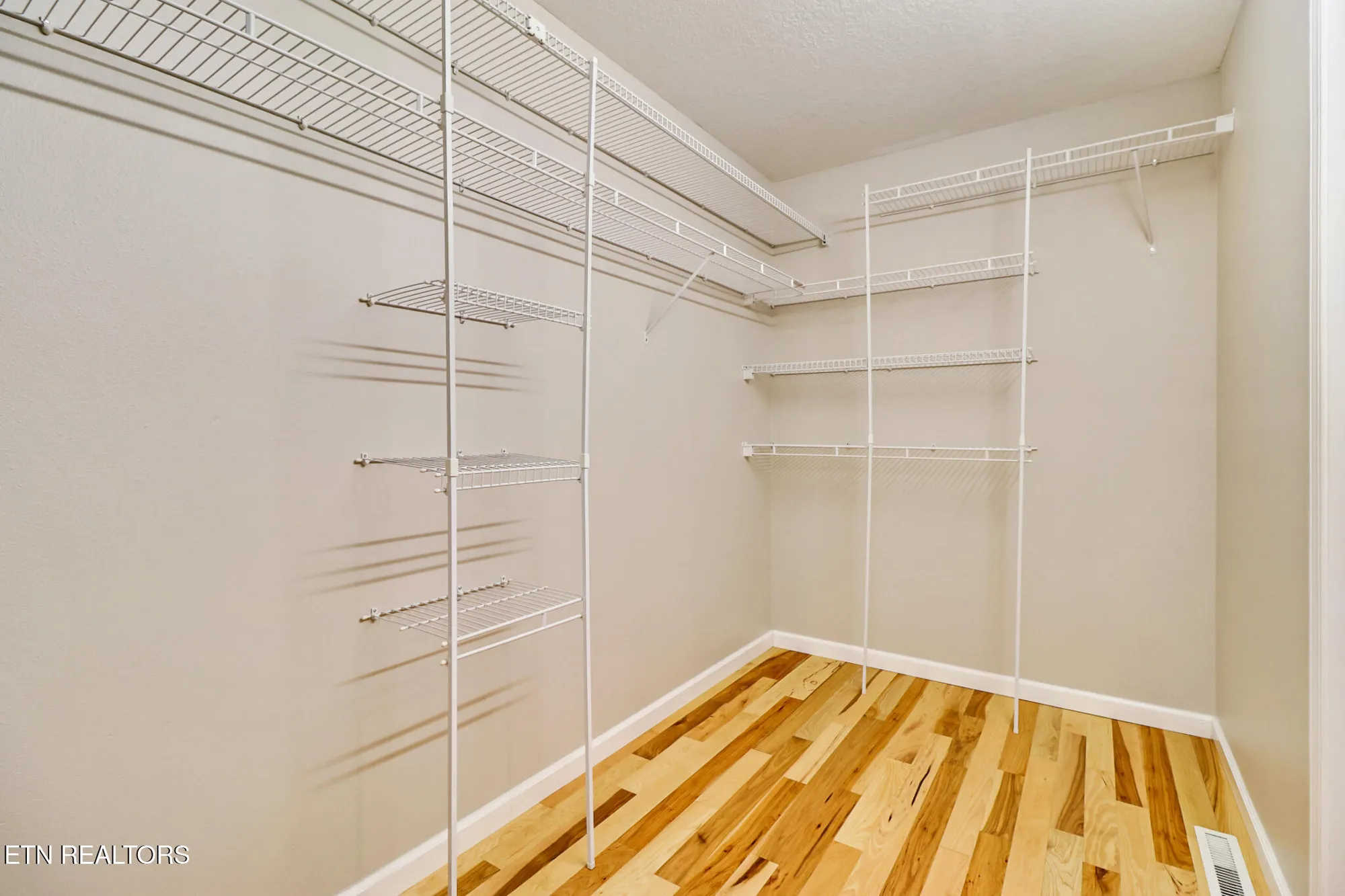 Property Slideshow image 22 of 50 | 13 lechmere ter, Crossville, TN, 38558