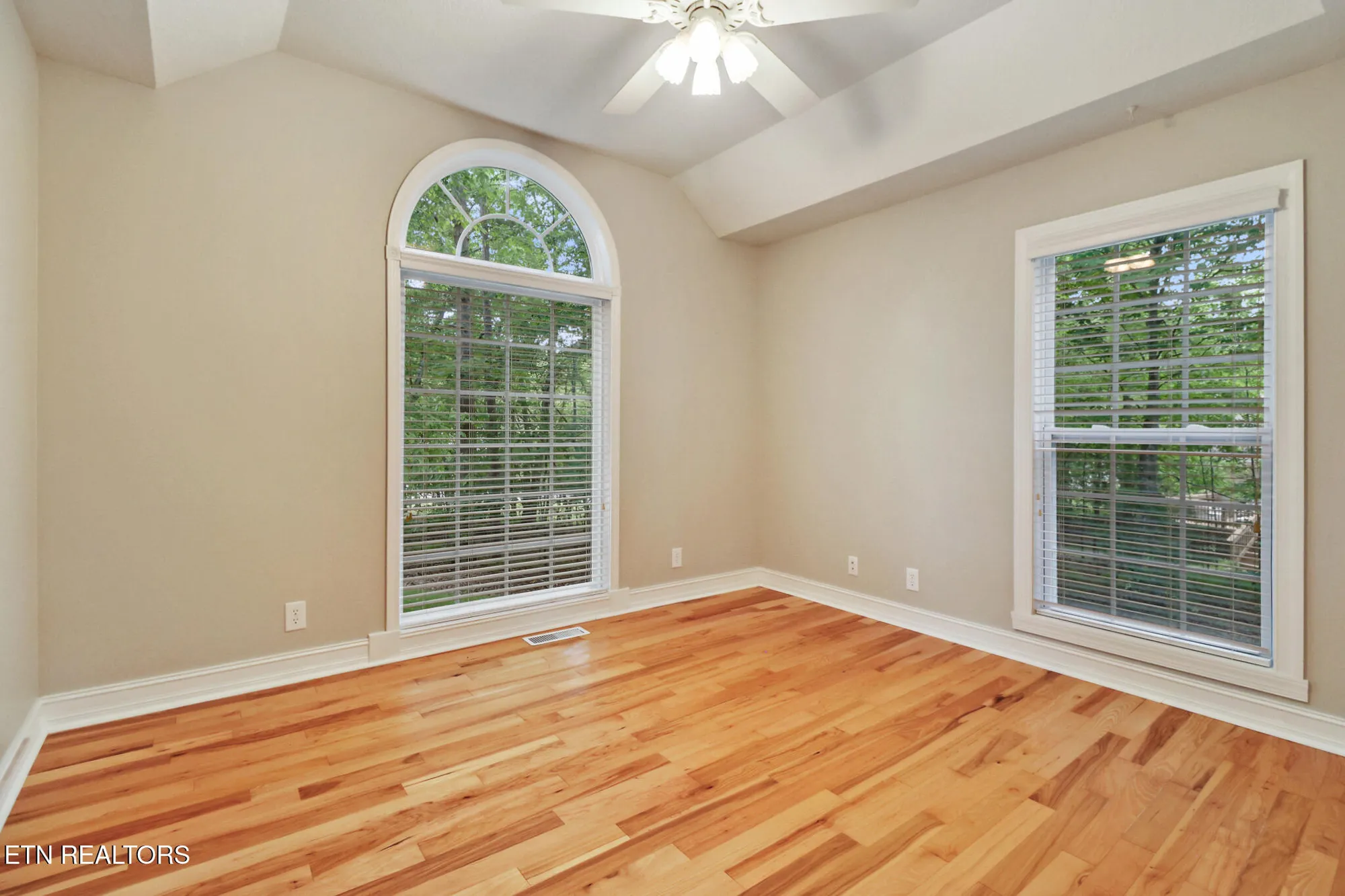 Property Slideshow image 23 of 50 | 13 lechmere ter, Crossville, TN, 38558