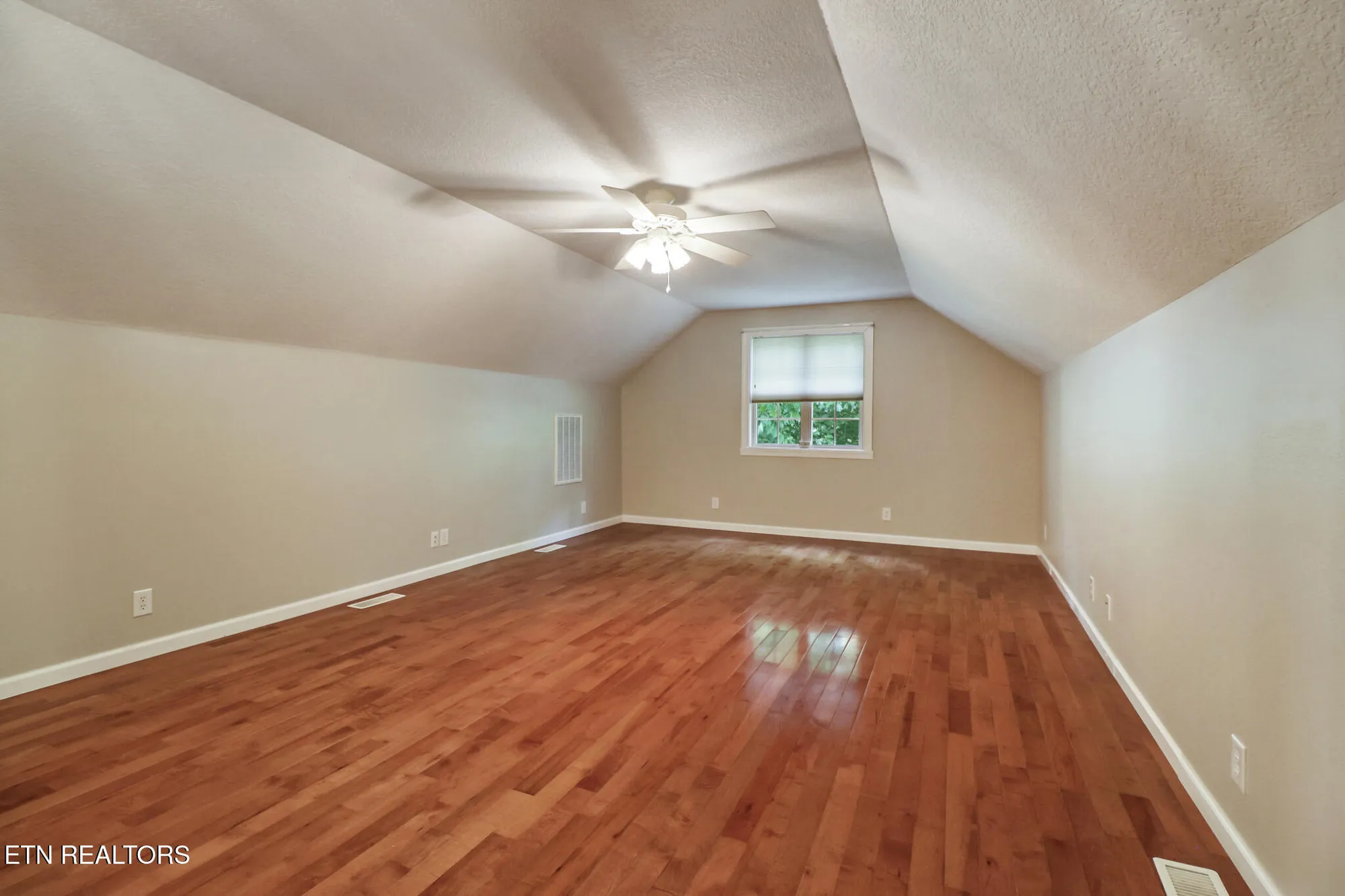 Property Slideshow image 30 of 50 | 13 lechmere ter, Crossville, TN, 38558