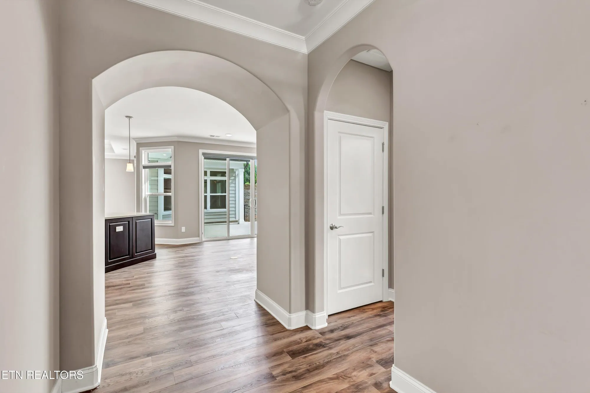 Property Slideshow image 5 of 55 | 403 sycamore pl, Loudon, TN, 37774