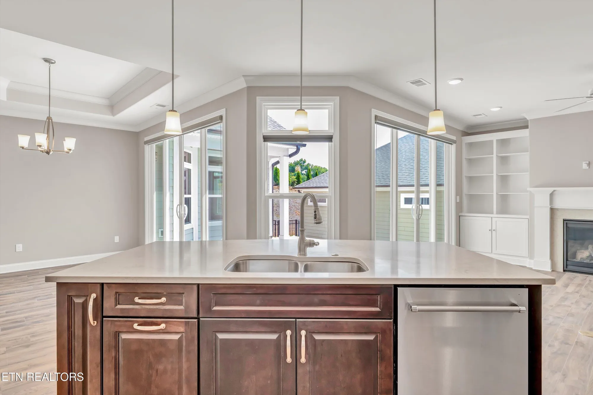 Property Slideshow image 18 of 55 | 403 sycamore pl, Loudon, TN, 37774