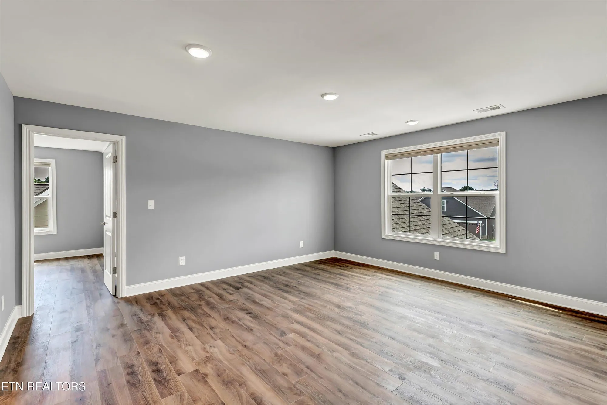 Property Slideshow image 43 of 55 | 403 sycamore pl, Loudon, TN, 37774