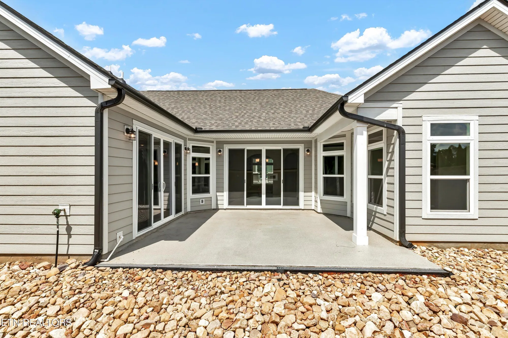 Property Slideshow image 50 of 55 | 403 sycamore pl, Loudon, TN, 37774