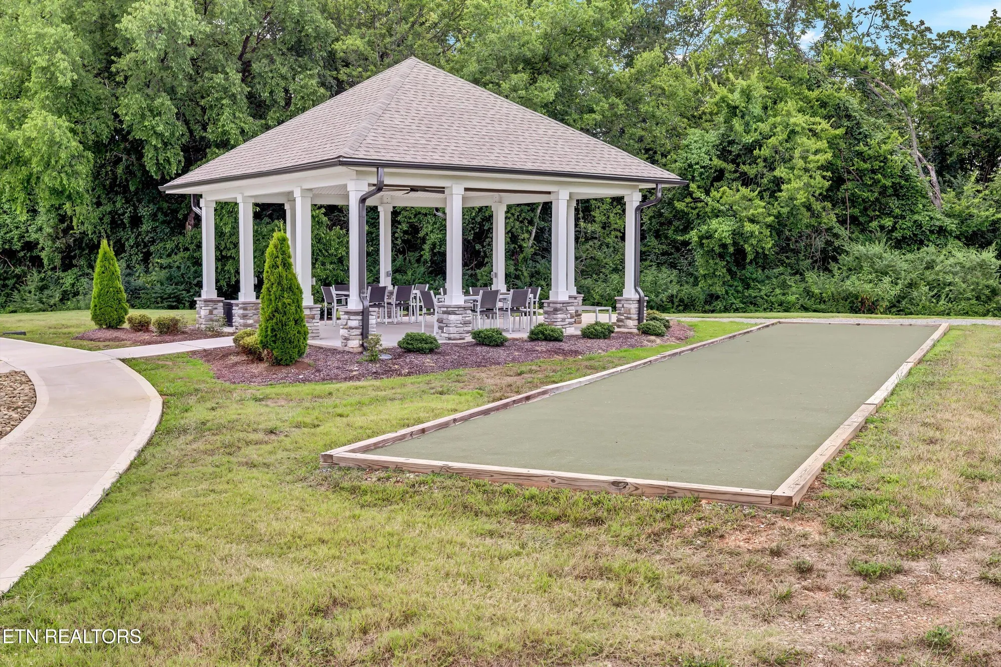 Property Slideshow image 54 of 55 | 403 sycamore pl, Loudon, TN, 37774