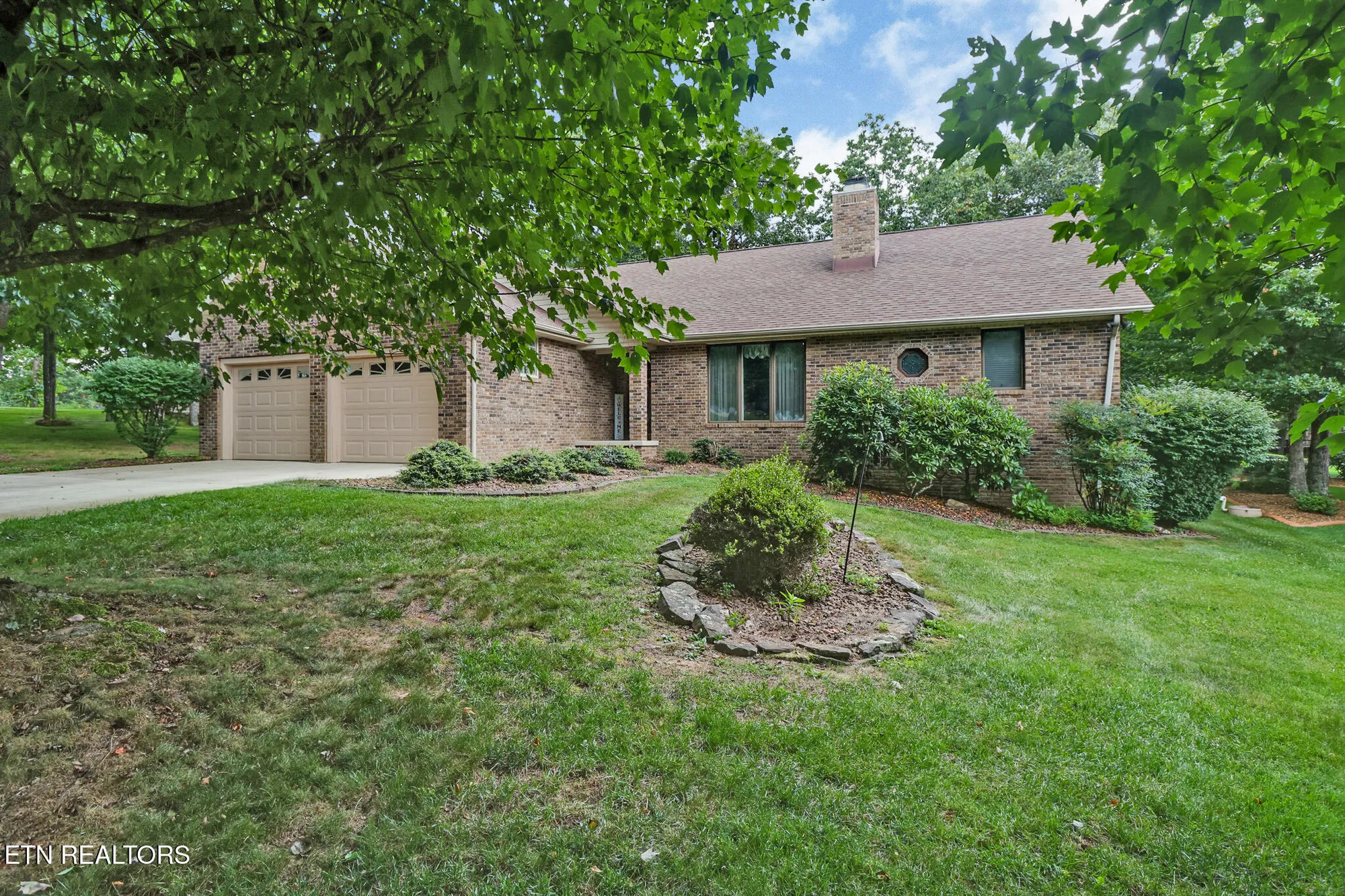 Property Slideshow image 1 of 53 | 44 walden ridge ter, Crossville, TN, 38558