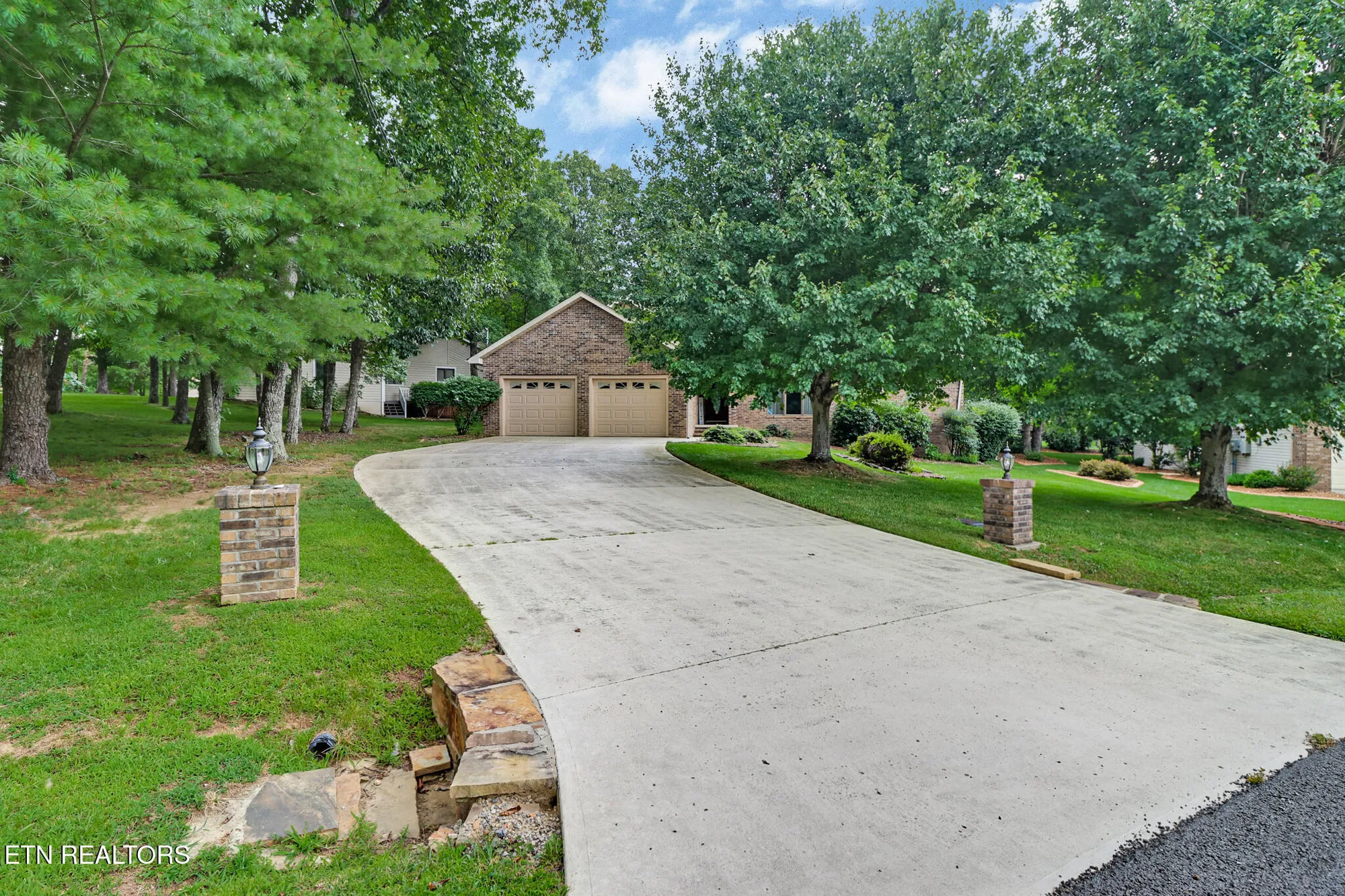 Property Slideshow image 4 of 53 | 44 walden ridge ter, Crossville, TN, 38558