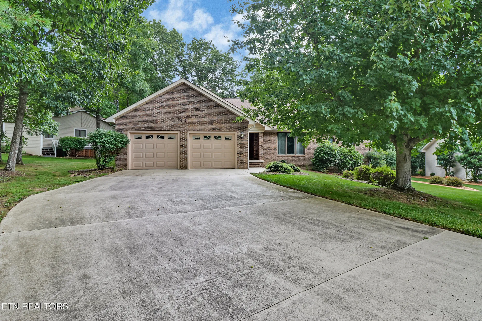 Property Slideshow image 5 of 53 | 44 walden ridge ter, Crossville, TN, 38558