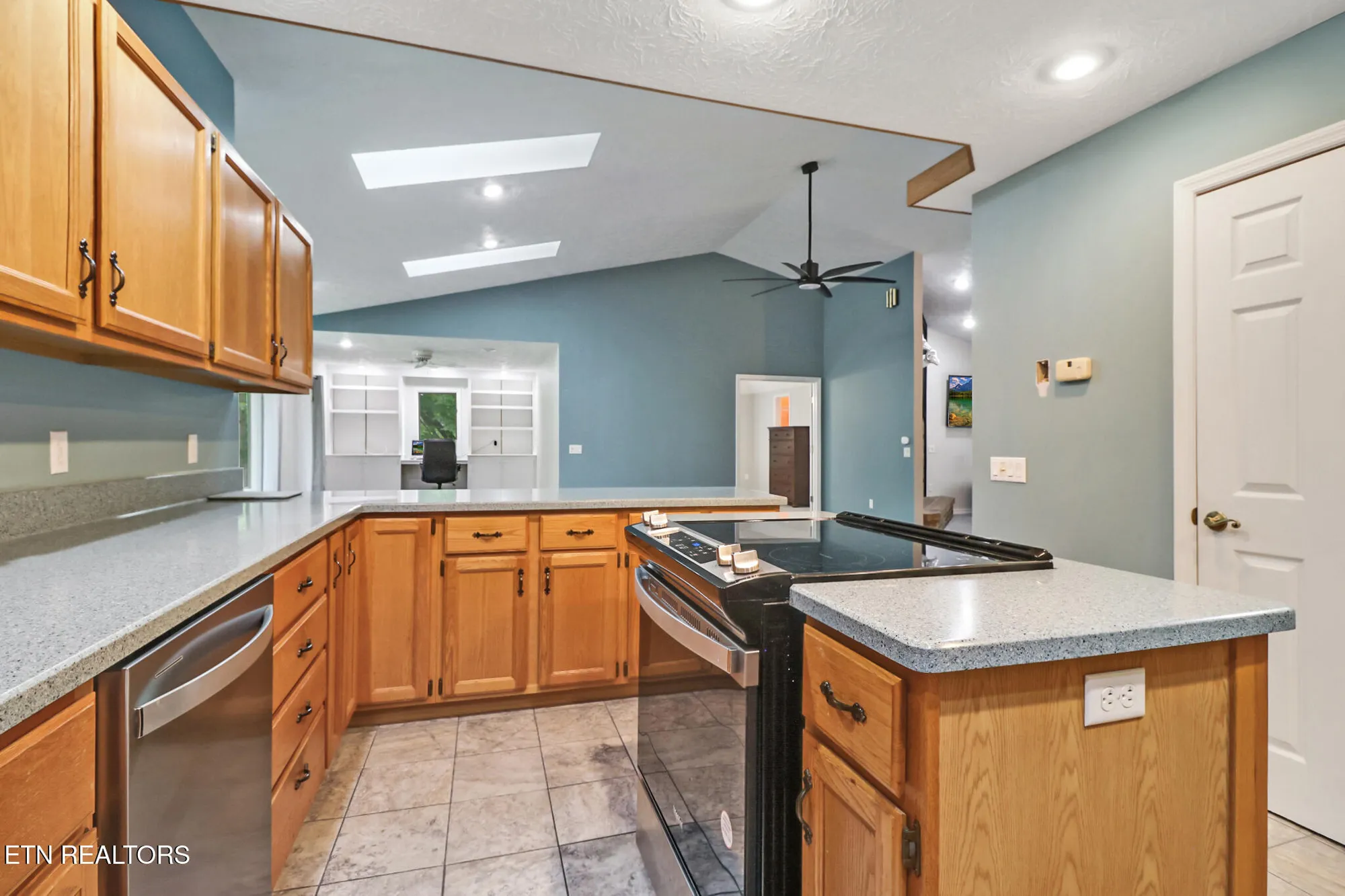 Property Slideshow image 17 of 53 | 44 walden ridge ter, Crossville, TN, 38558