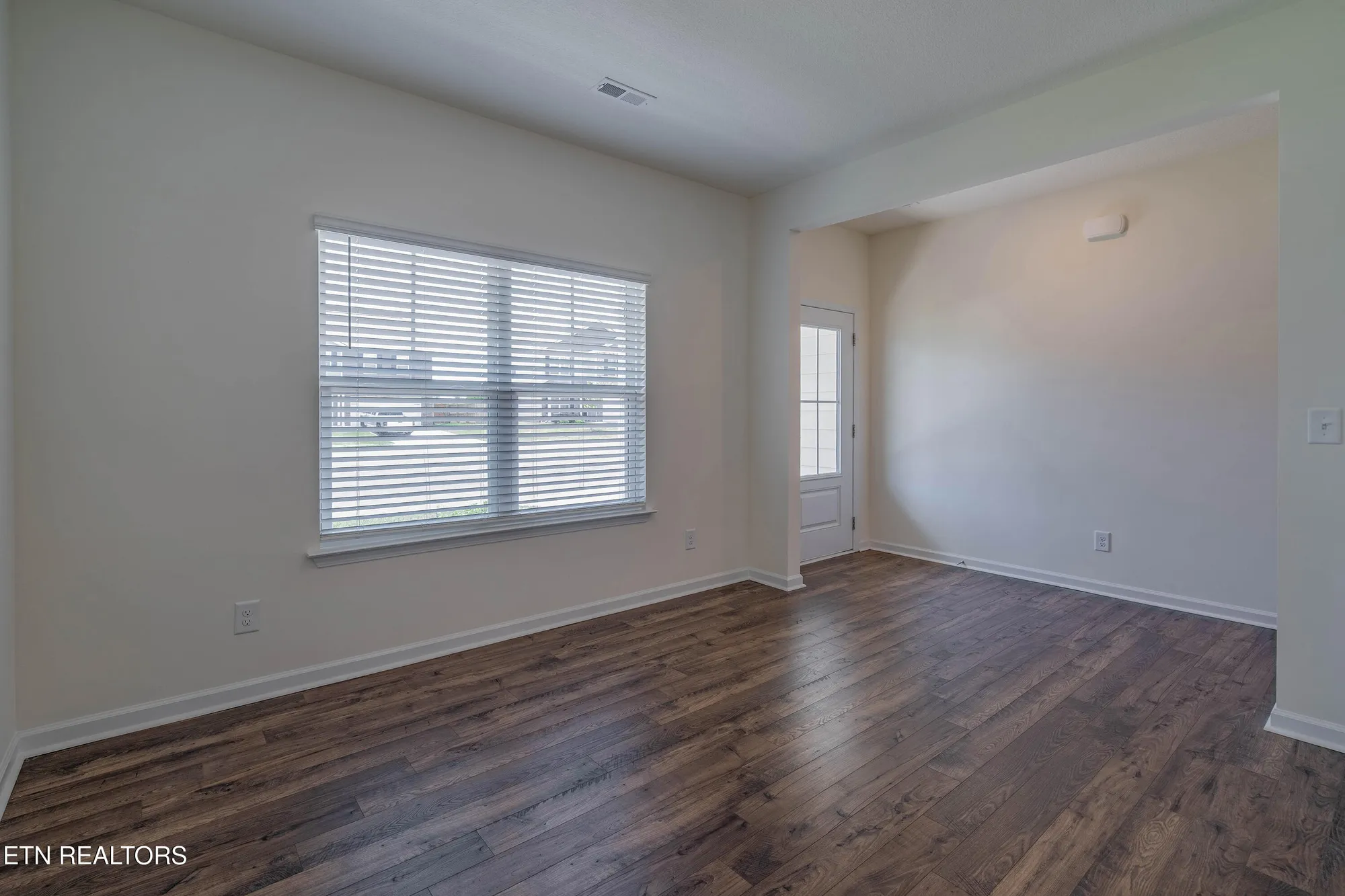 Property Slideshow image 15 of 43 | 106 gigi ln, Oak Ridge, TN, 37830