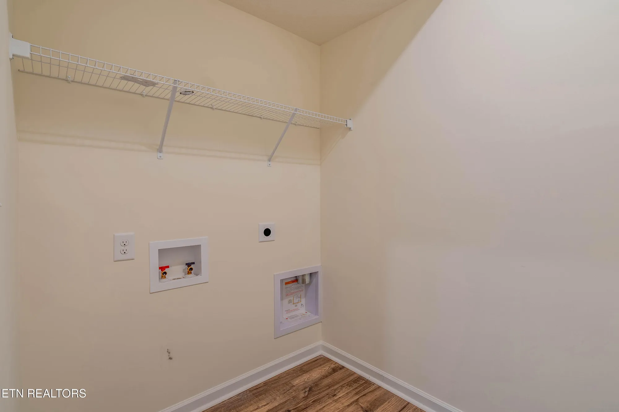 Property Slideshow image 39 of 43 | 106 gigi ln, Oak Ridge, TN, 37830