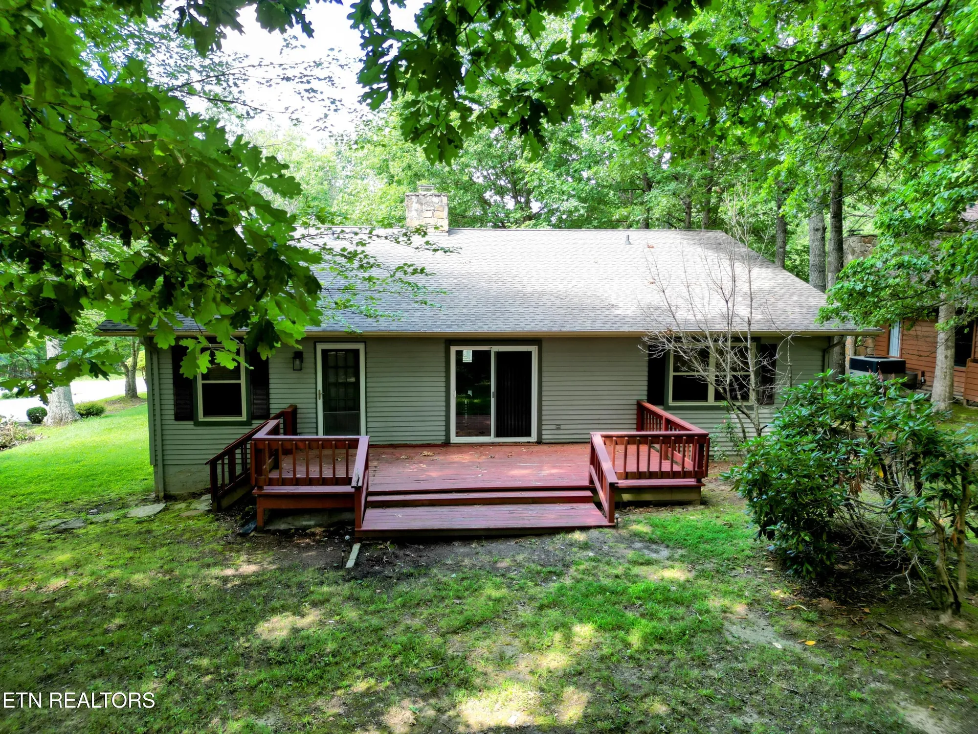 Property Slideshow image 6 of 49 | 215 snead dr, Crossville, TN, 38558