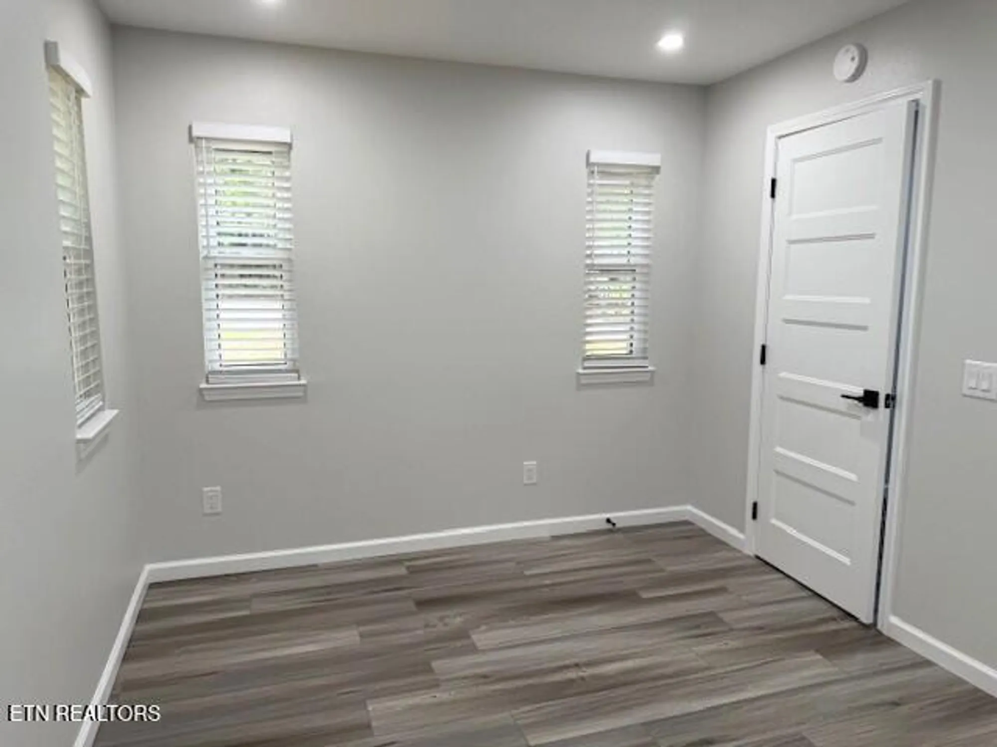 Property Slideshow image 14 of 58 | 16 pomeroy ct, Crossville, TN, 38558