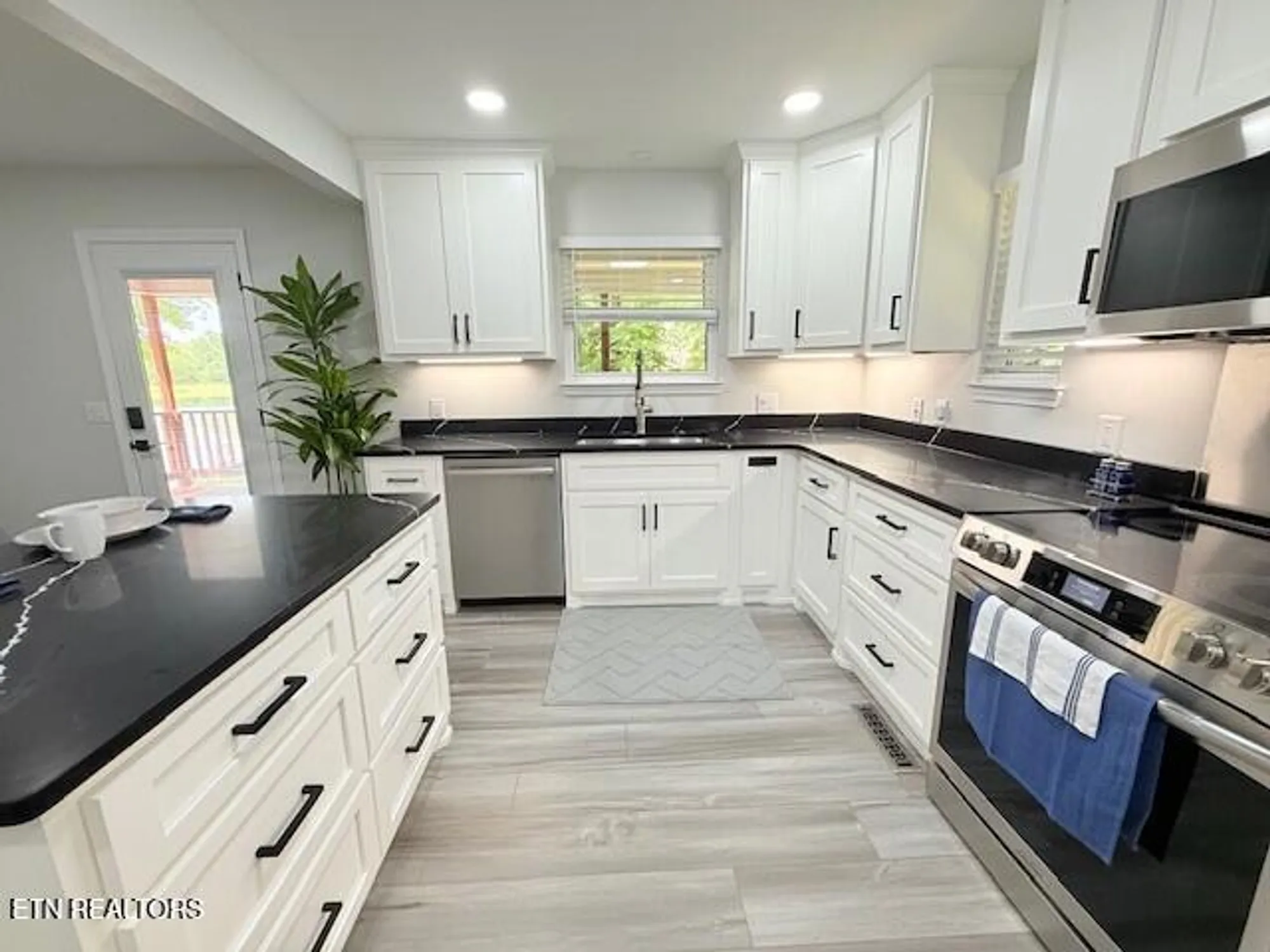 Property Slideshow image 30 of 58 | 16 pomeroy ct, Crossville, TN, 38558